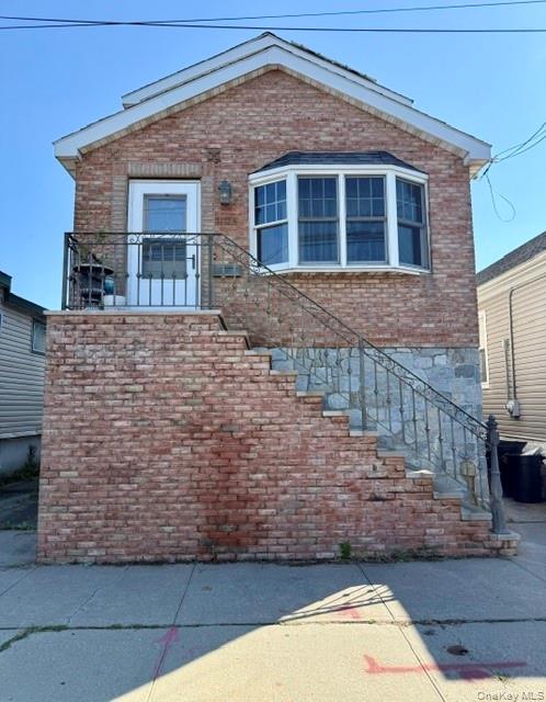 1424 Cross Bay Boulevard Property Photo 1