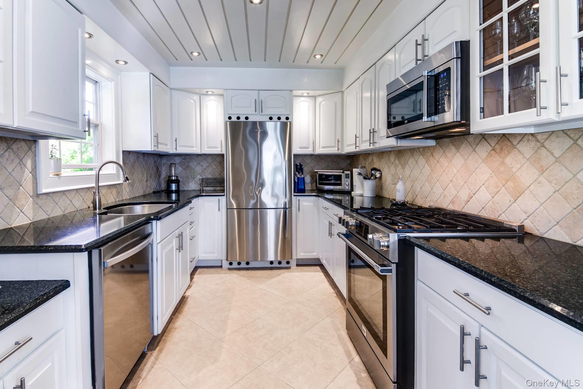 660 Bridgehampton Sag Harbor Turnpike Property Photo 8