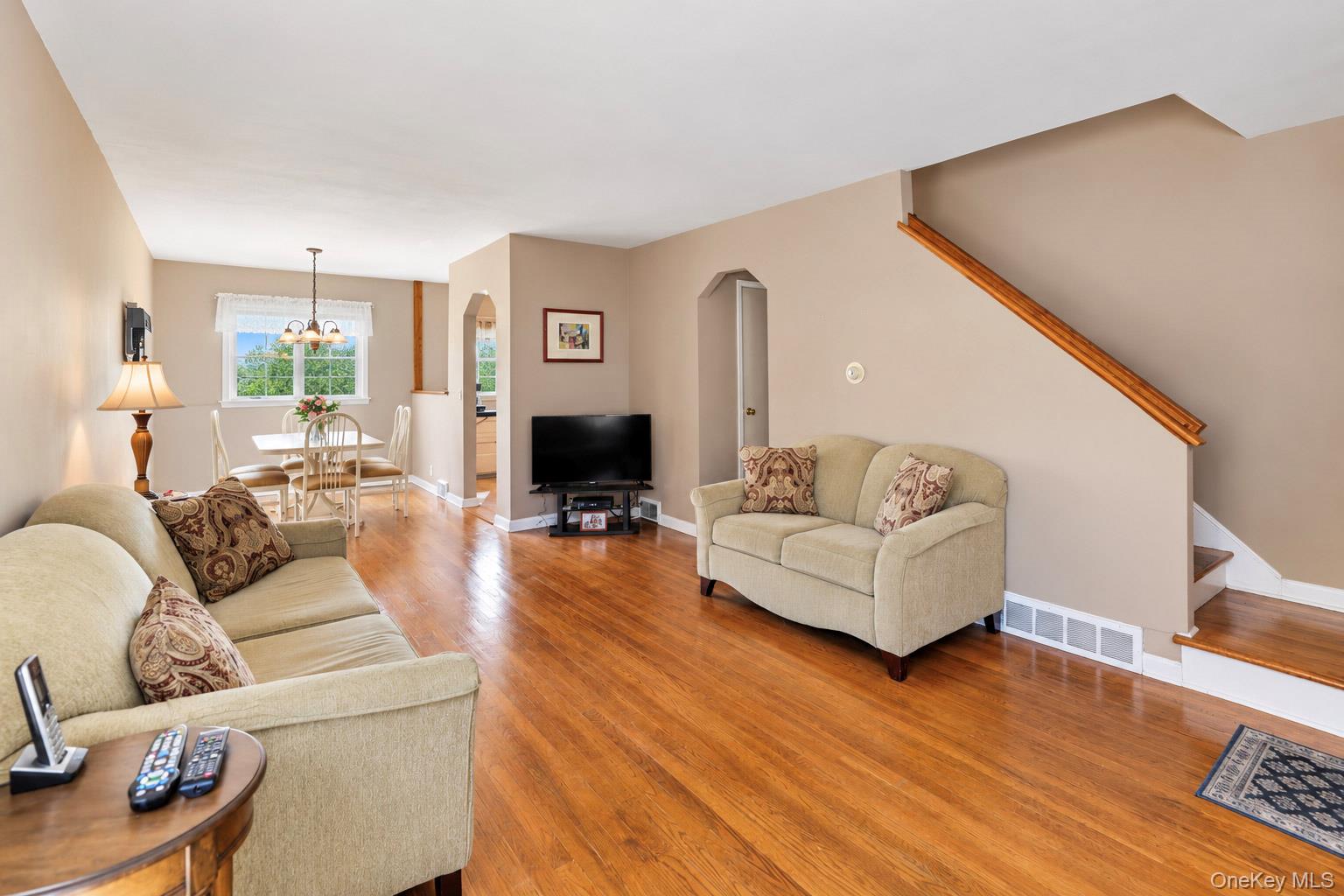 208 First Street Property Photo 10