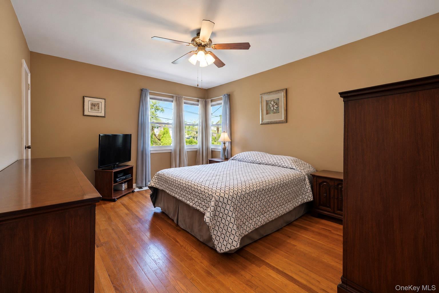 208 First Street Property Photo 20