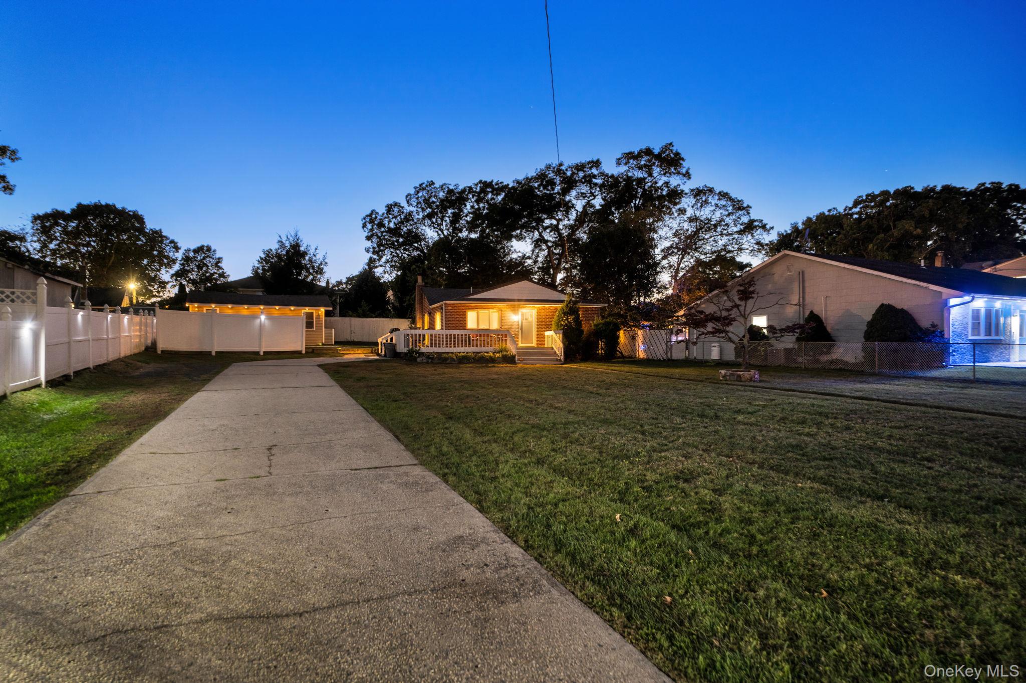 629 East Drive Property Photo 4