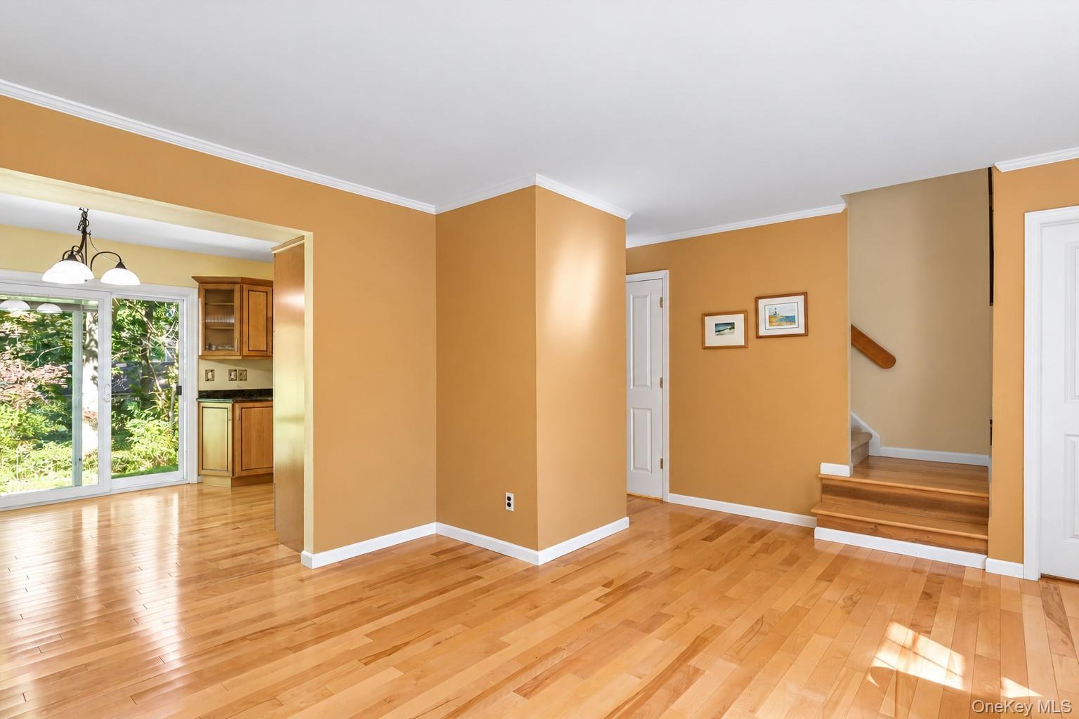 24 Huntington Commons Property Photo 5