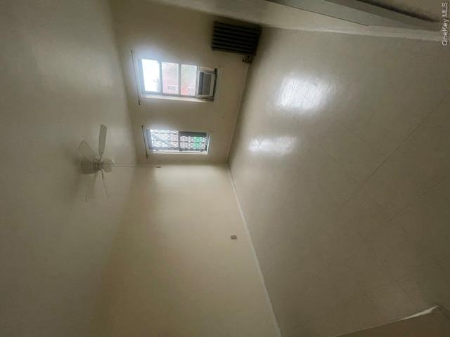 2167 Crotona Avenue 2i Property Photo 1