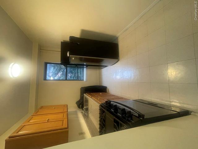 2167 Crotona Avenue 2i Property Photo 2