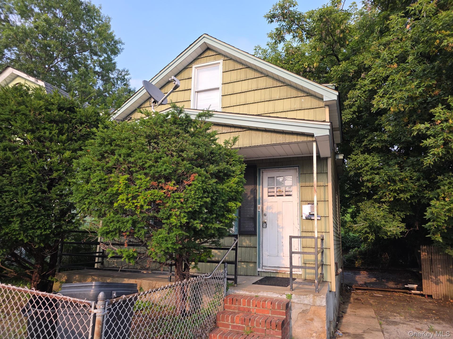 236 Holland Avenue Property Photo 1
