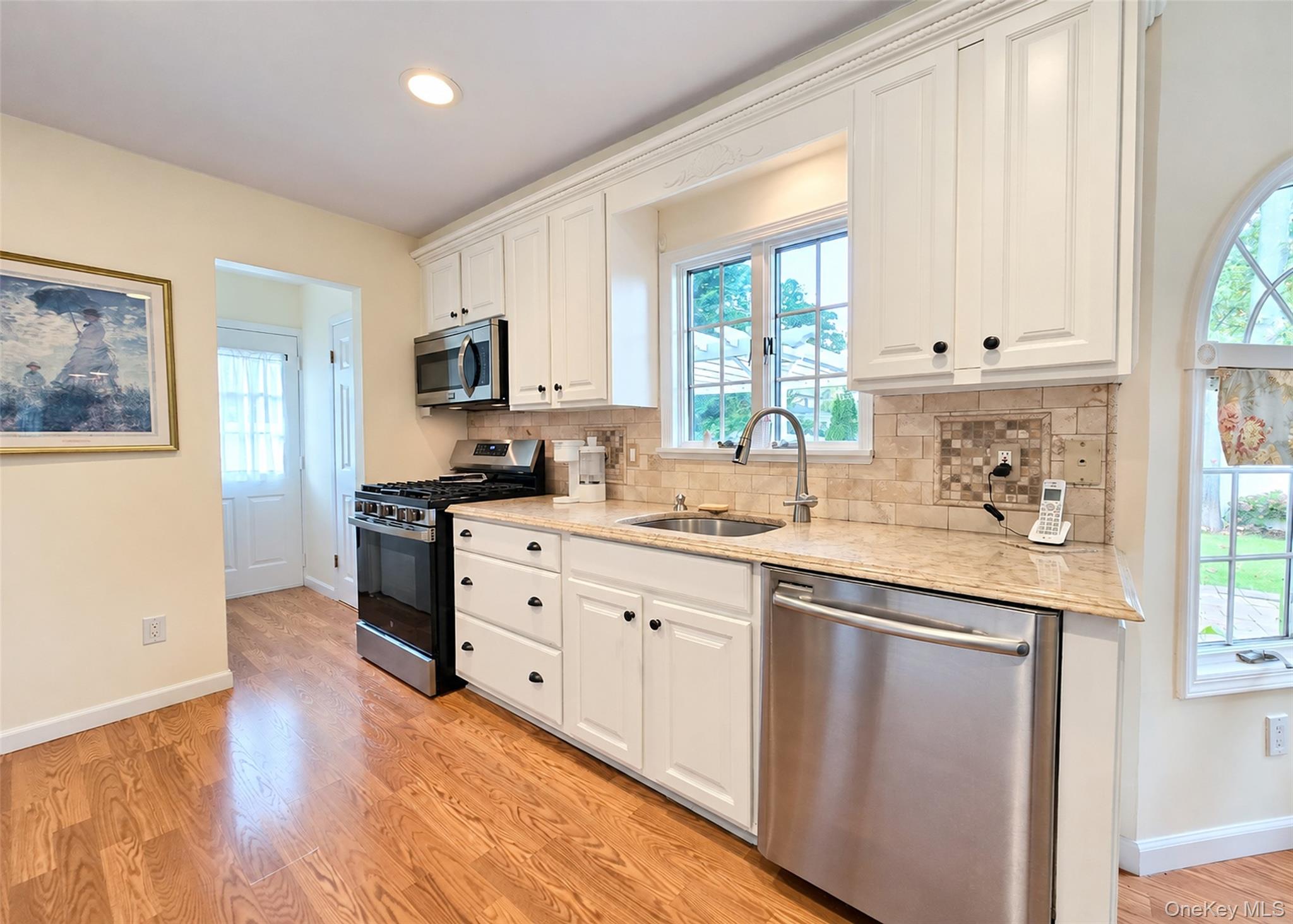 7 Colmar Avenue Property Photo 10