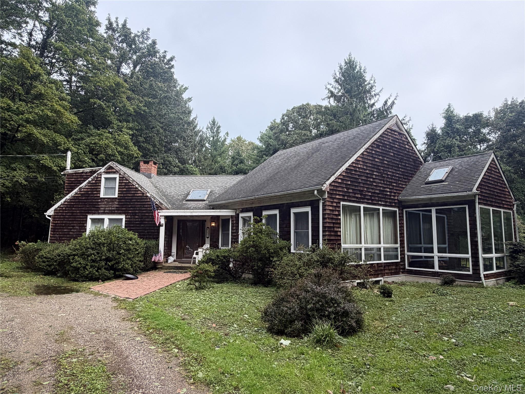 231 Southdown Road Property Photo 1