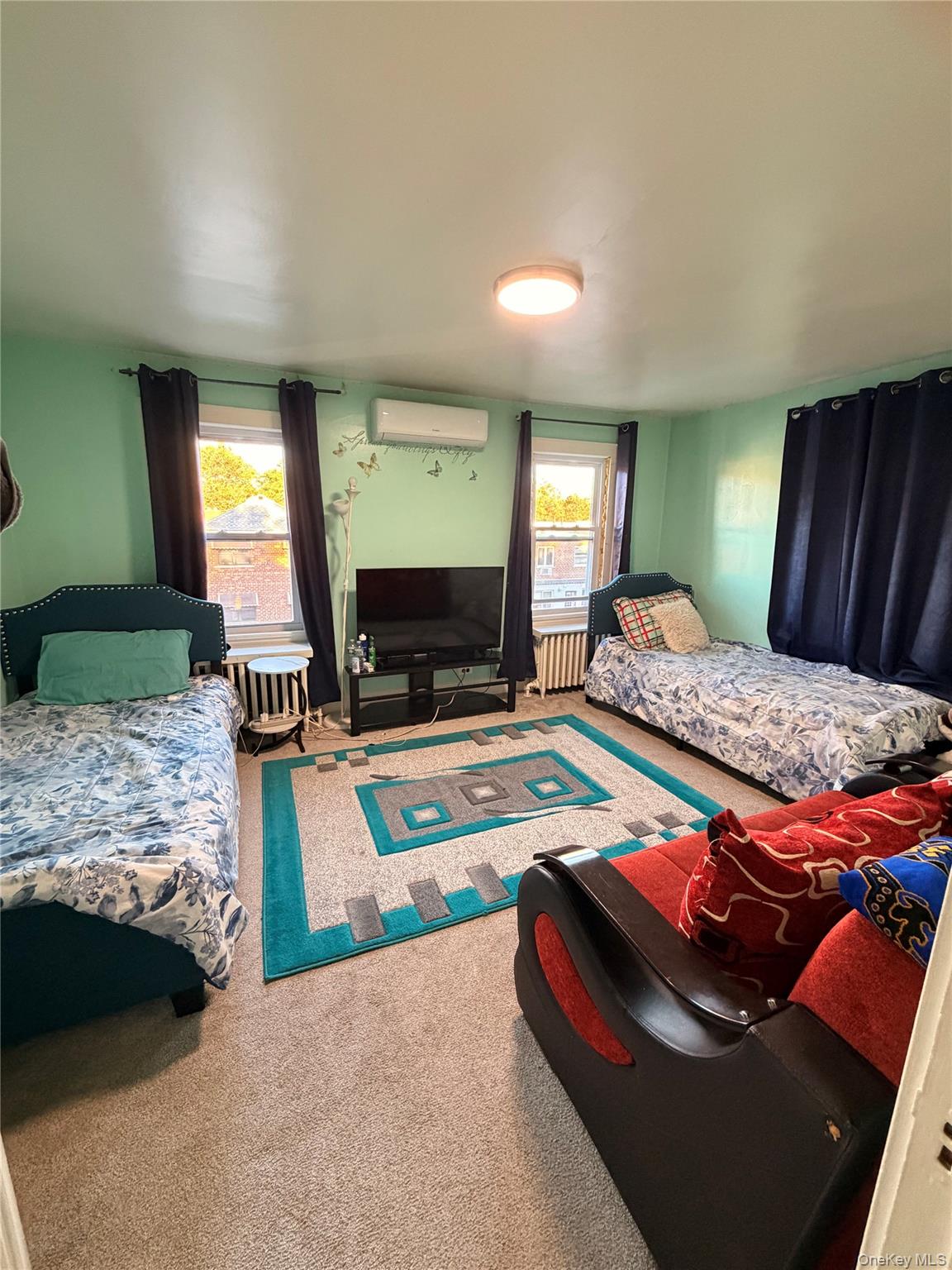 542 Logan Avenue Property Photo 10