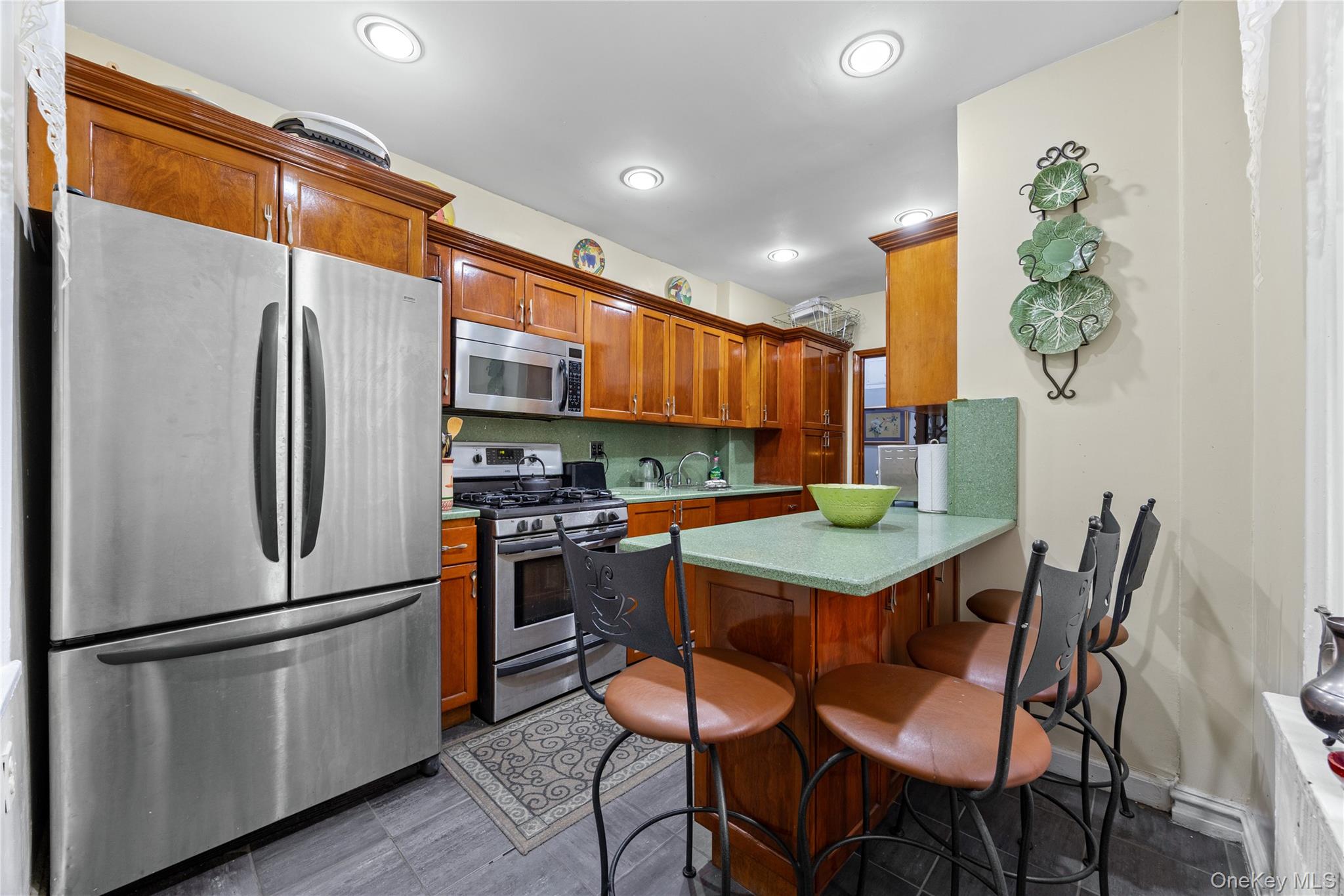 860 Grand Concourse 4n Property Photo 3