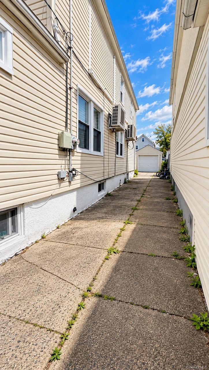10935 132nd Street Property Photo 8