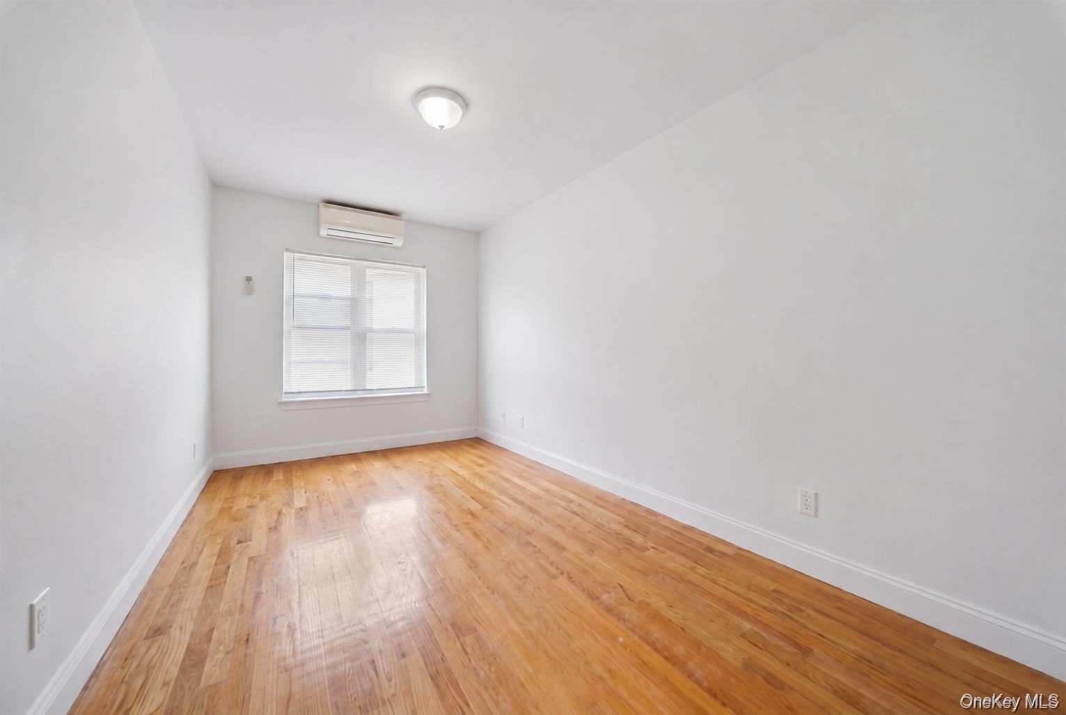 6908 Penelope Avenue Property Photo 16