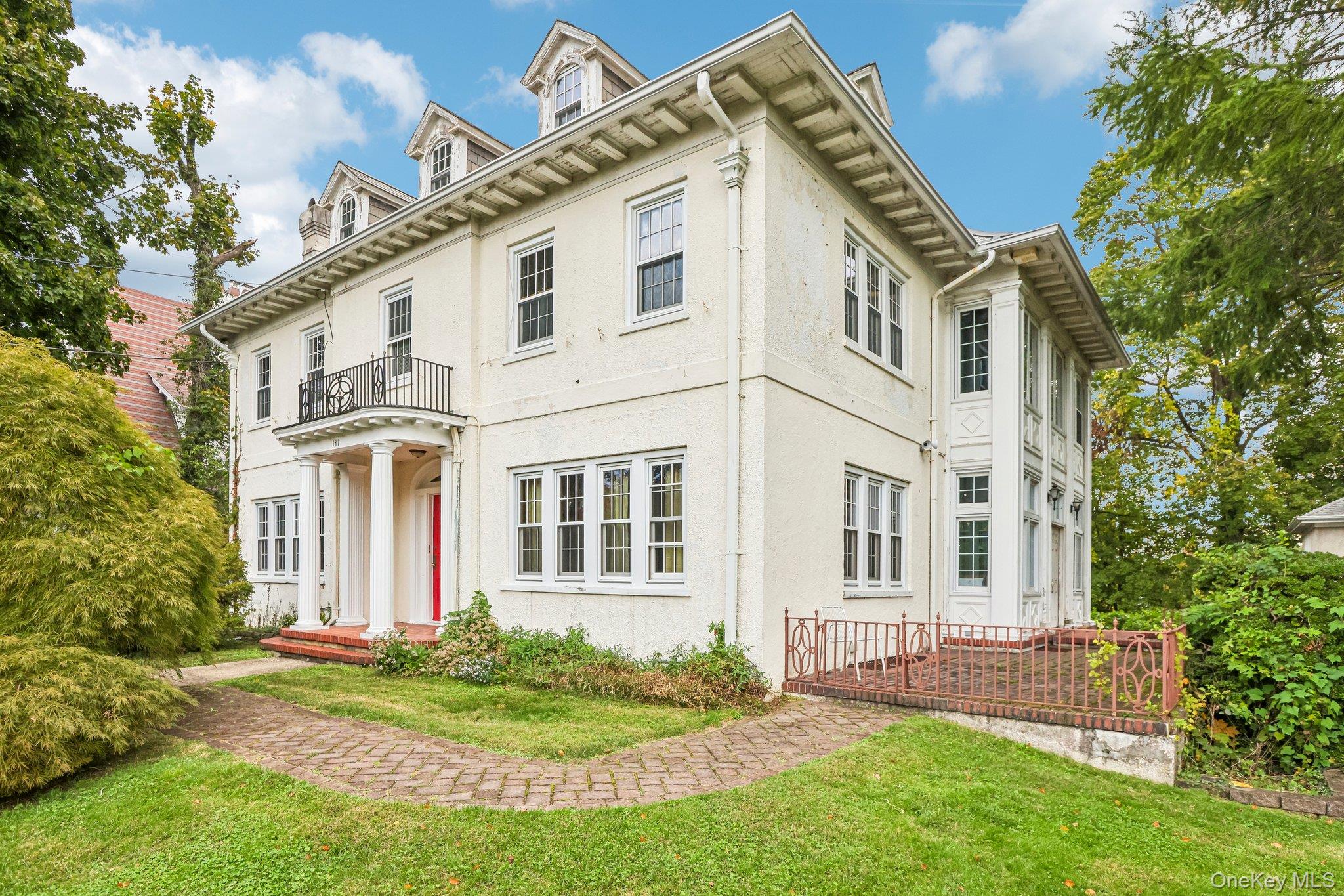 131 Esplanade Property Photo 1