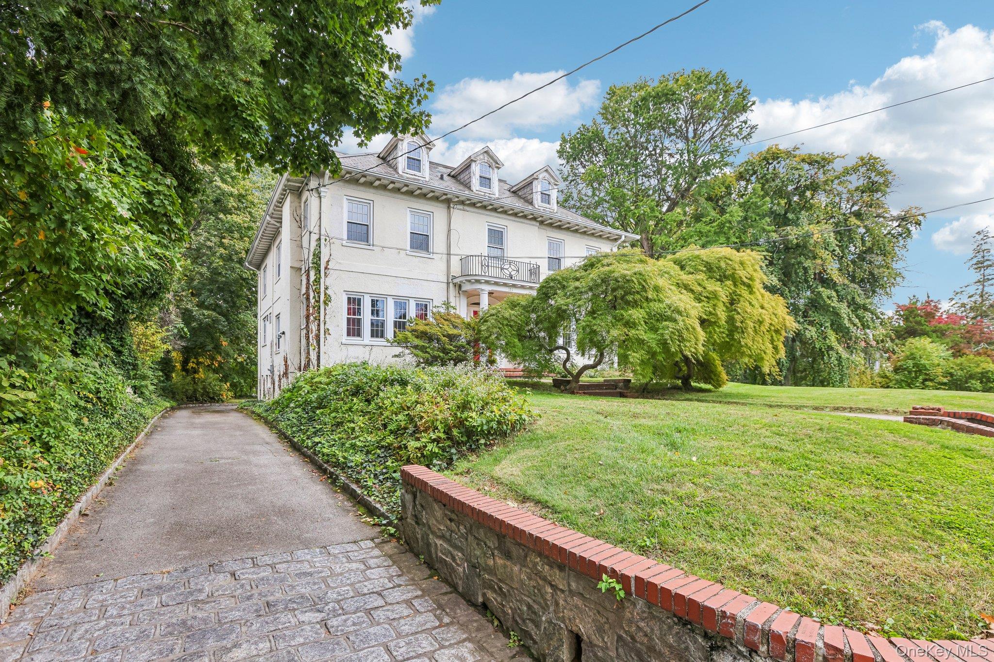 131 Esplanade Property Photo 3