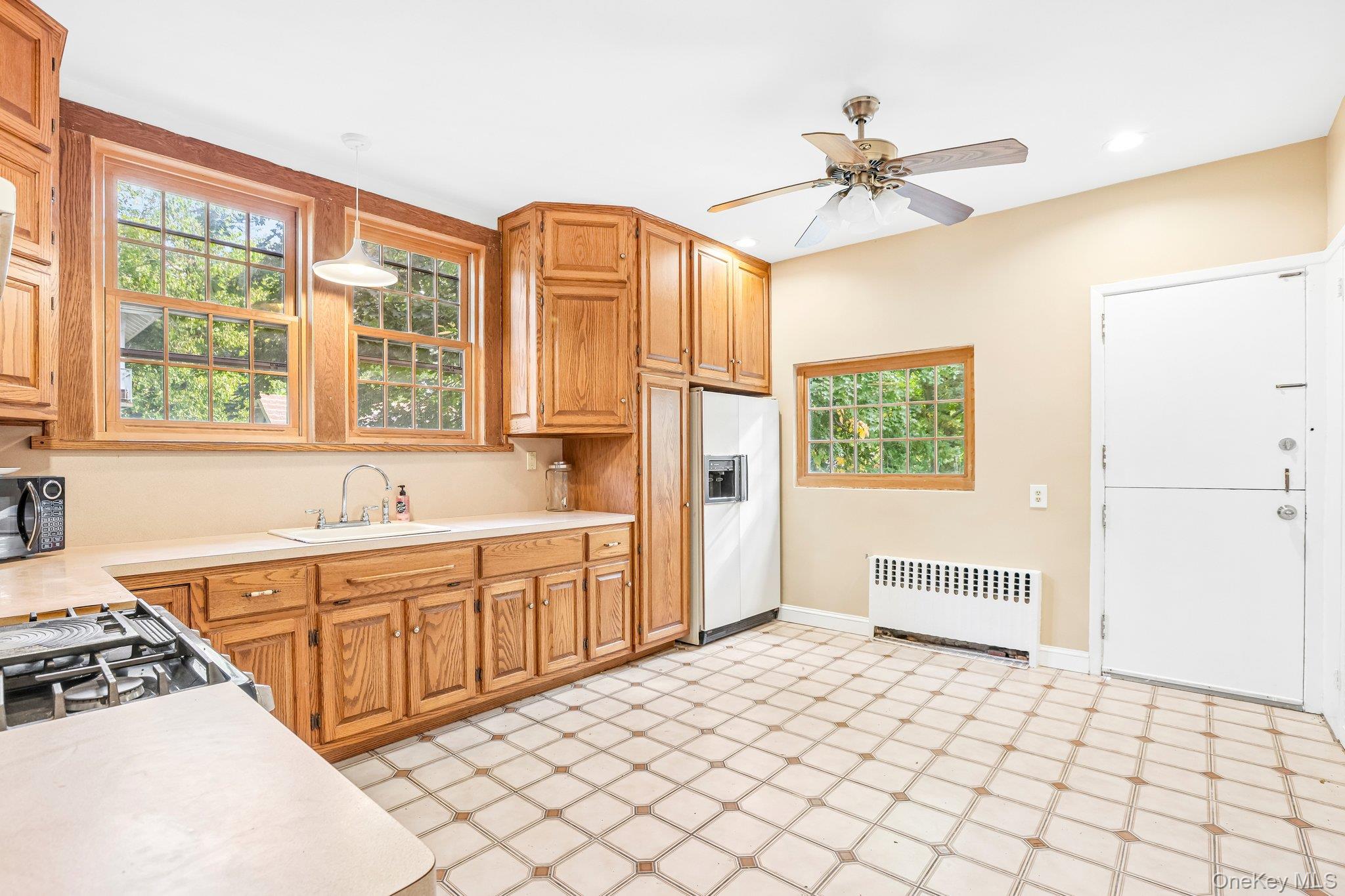 131 Esplanade Property Photo 22
