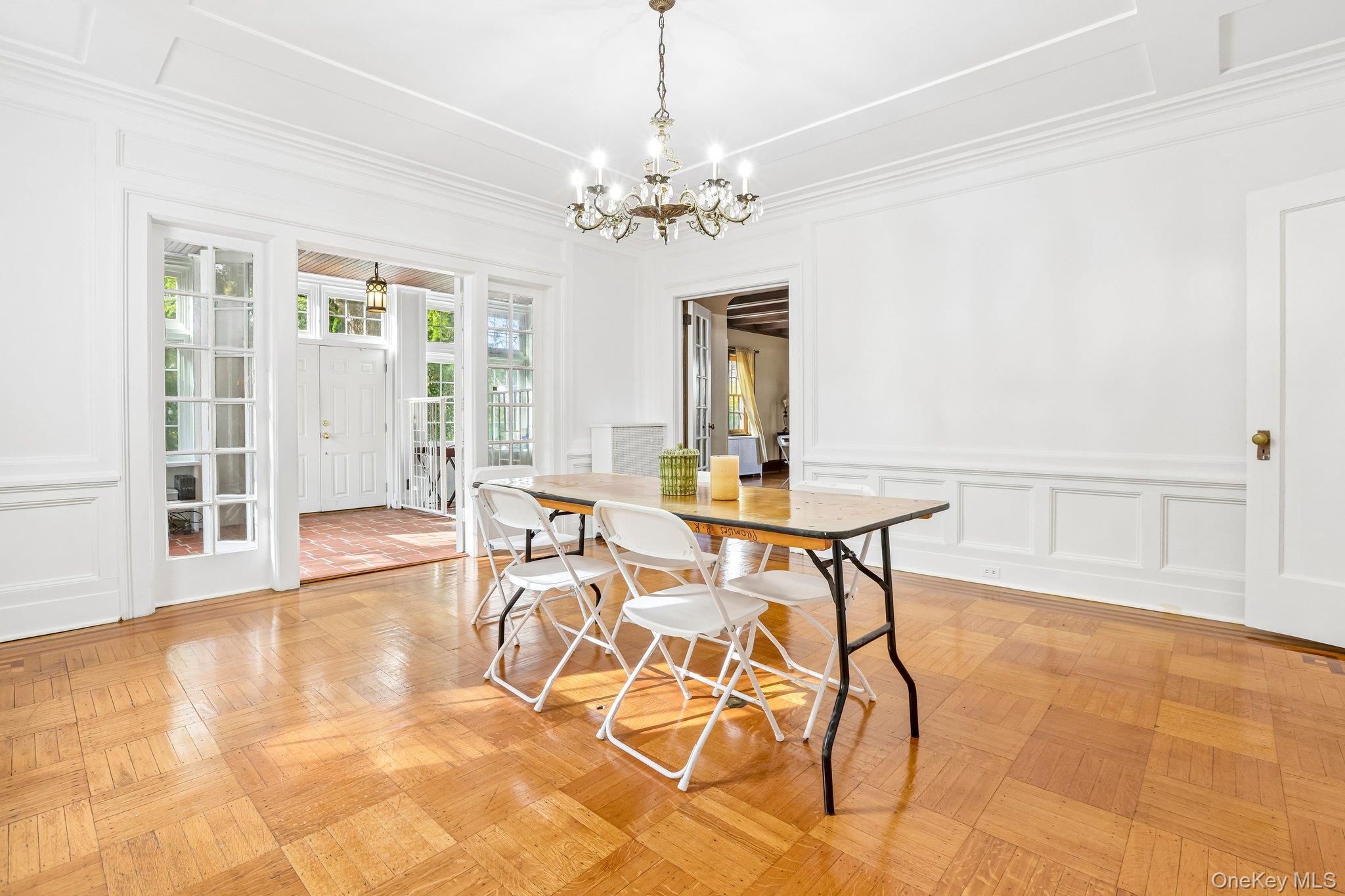 131 Esplanade Property Photo 25