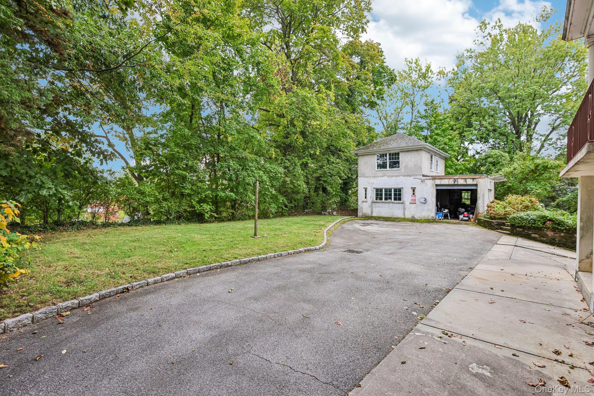 131 Esplanade Property Photo 45
