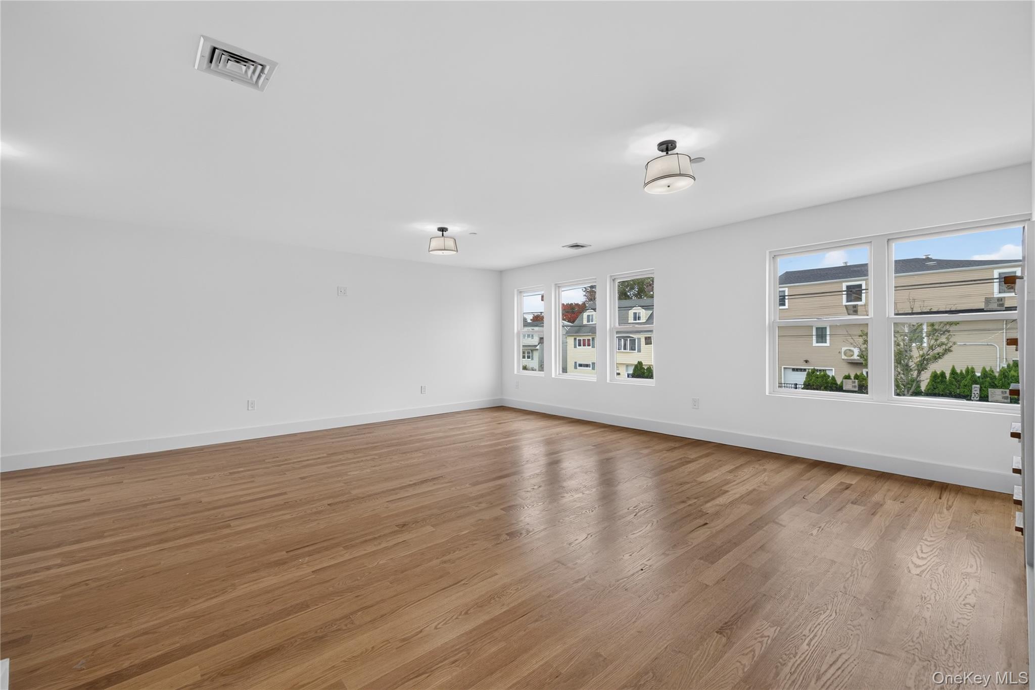 265 Roosevelt Avenue Property Photo 12
