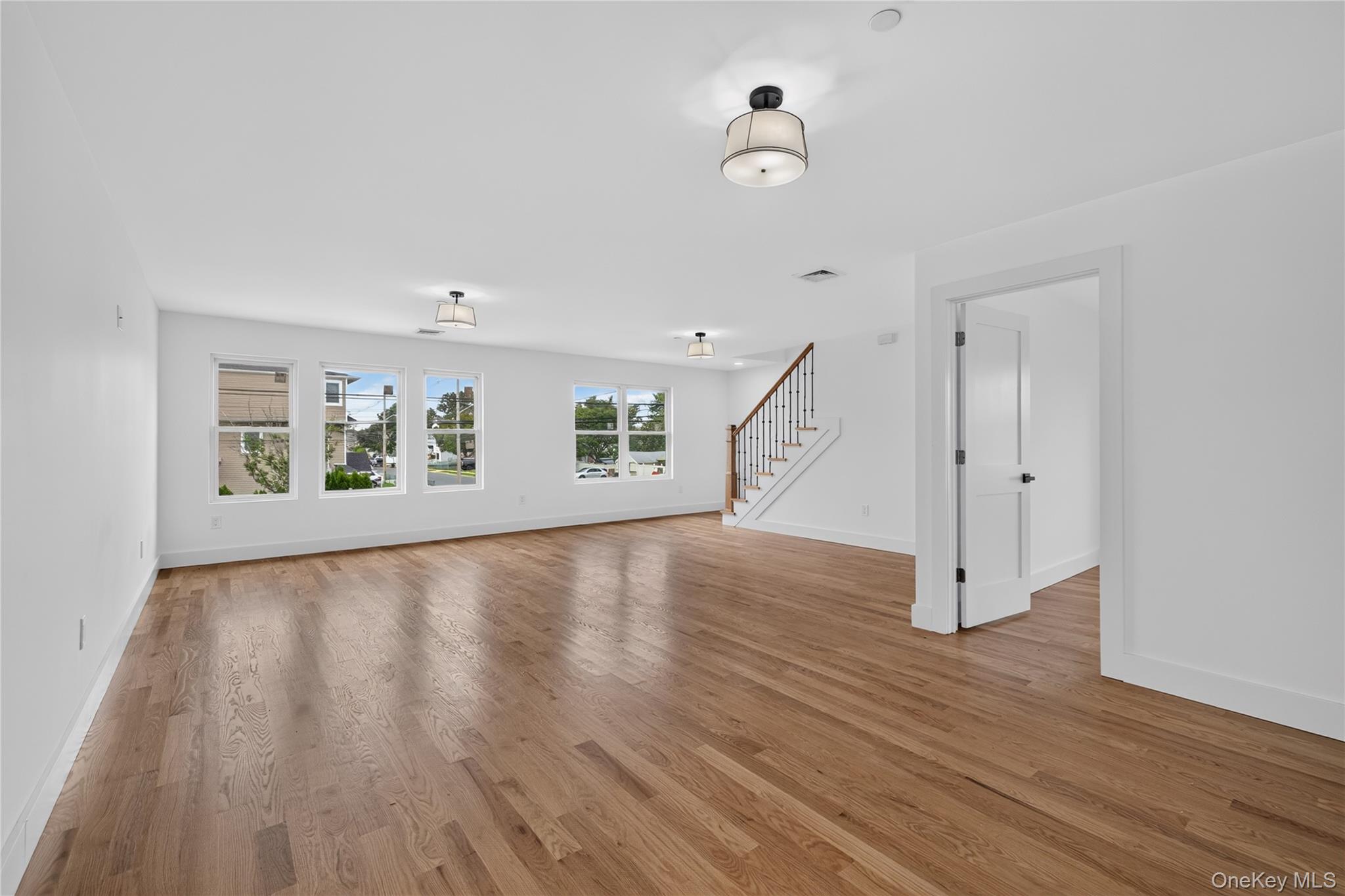 265 Roosevelt Avenue Property Photo 14