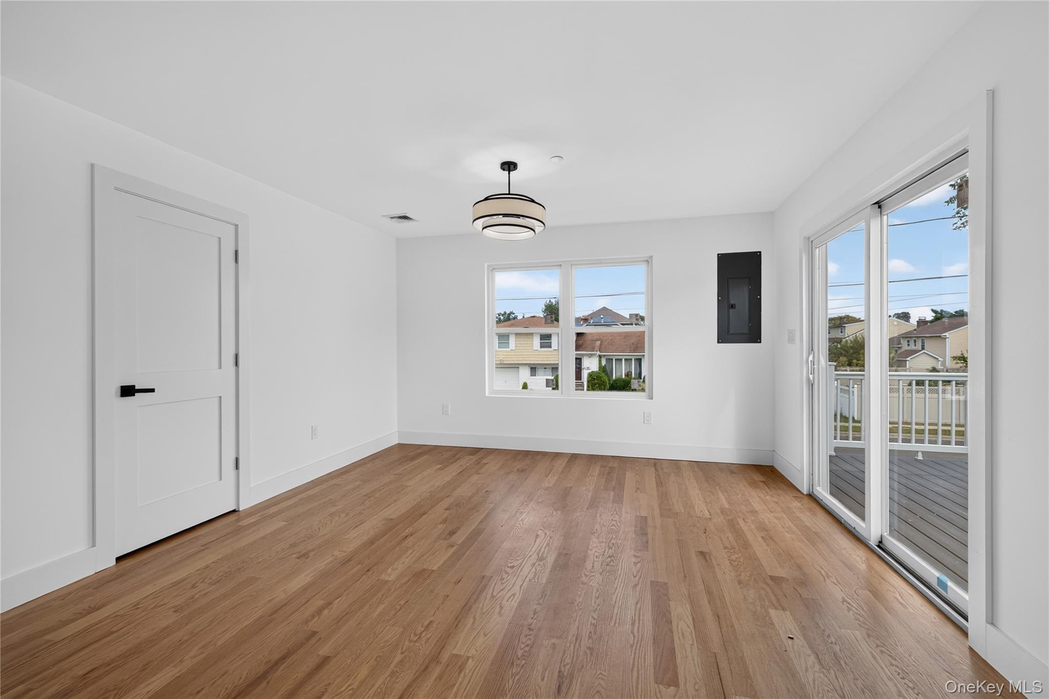 265 Roosevelt Avenue Property Photo 24