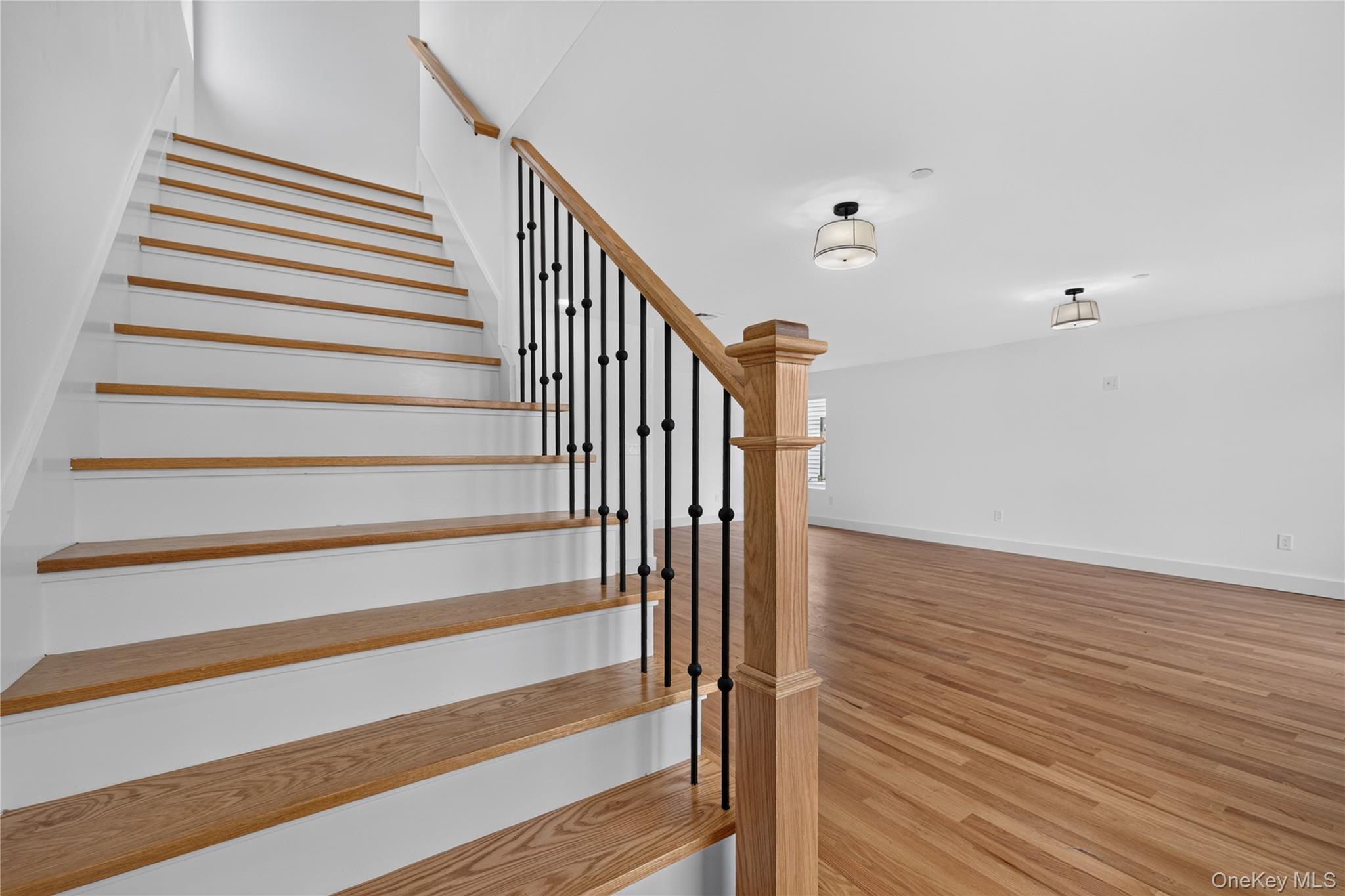 265 Roosevelt Avenue Property Photo 28
