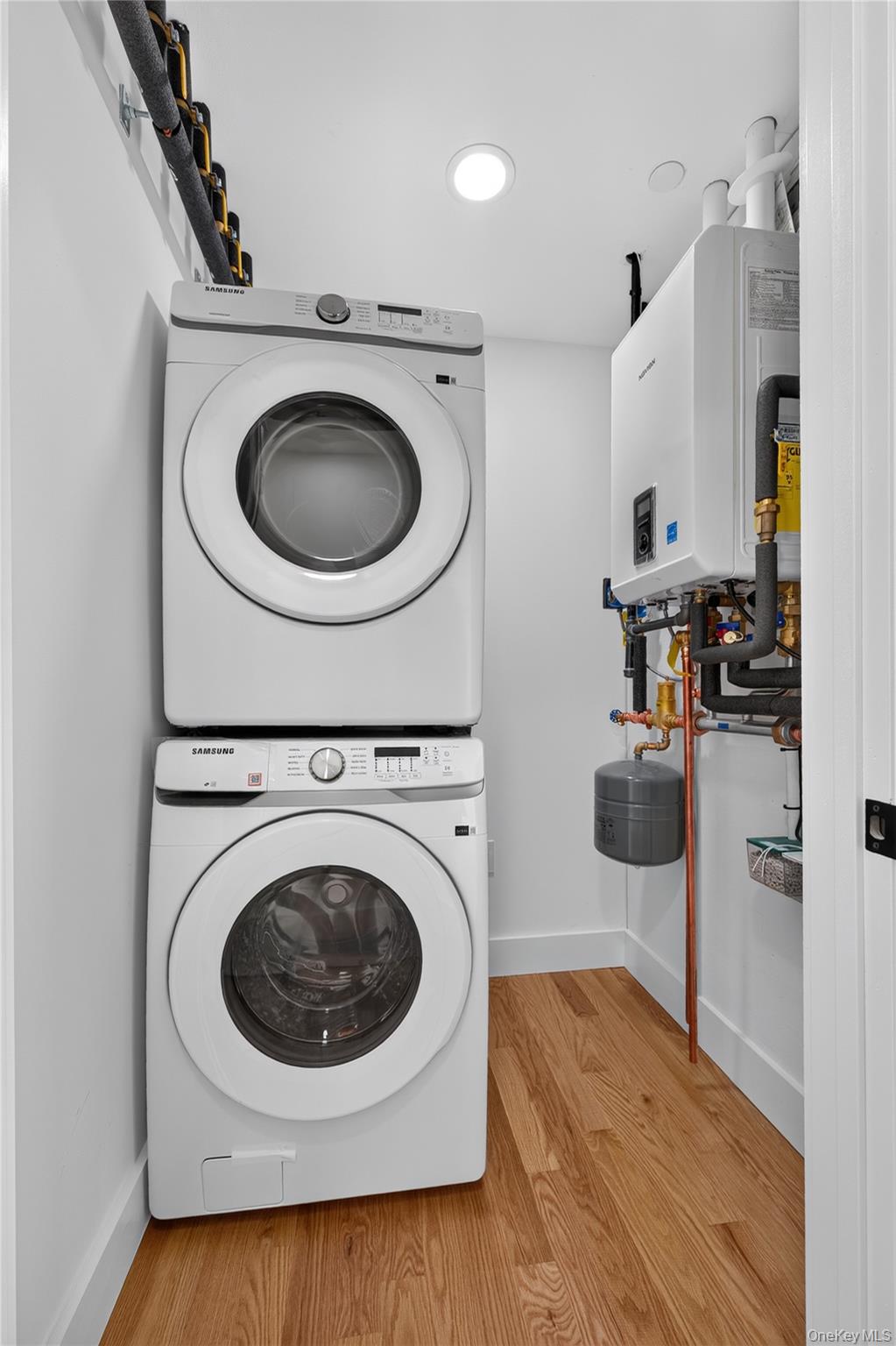 265 Roosevelt Avenue Property Photo 29