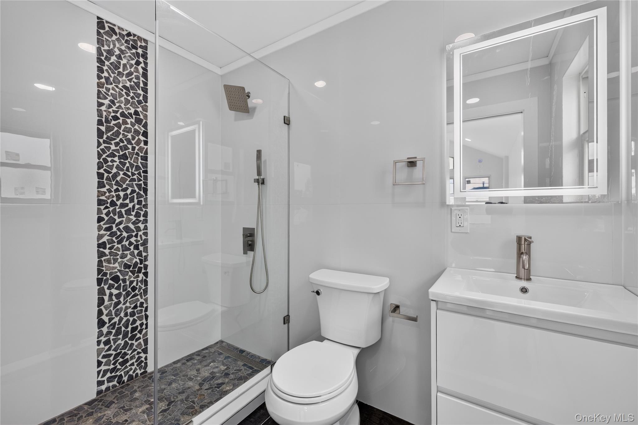 265 Roosevelt Avenue Property Photo 34