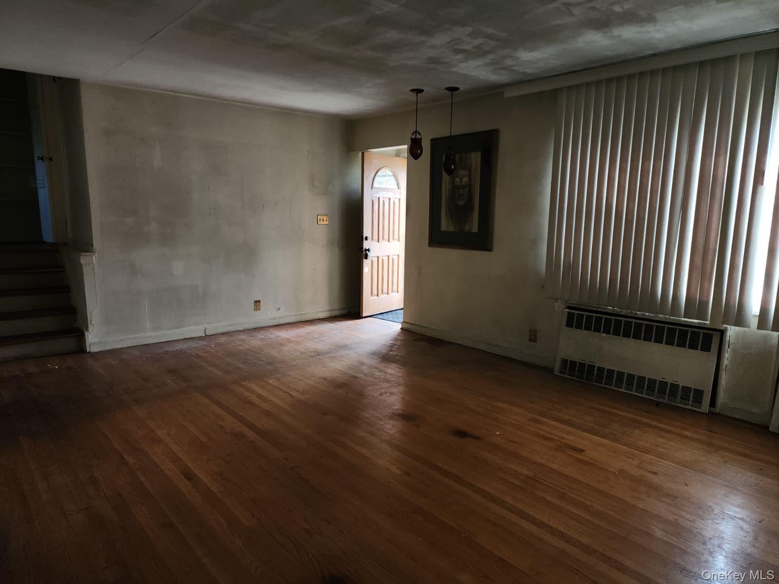 156 Brookside Ave. Property Photo 3