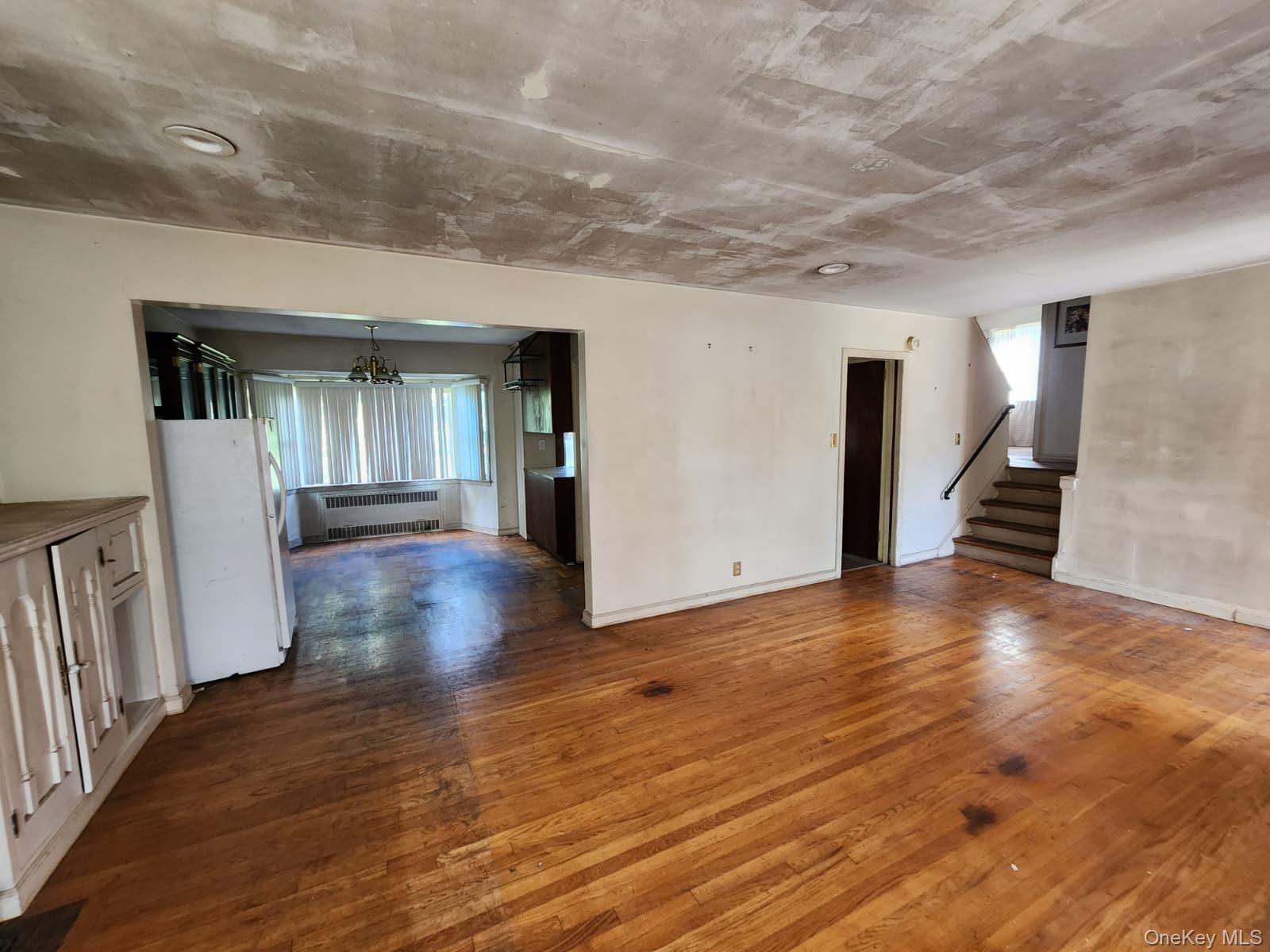 156 Brookside Ave. Property Photo 7