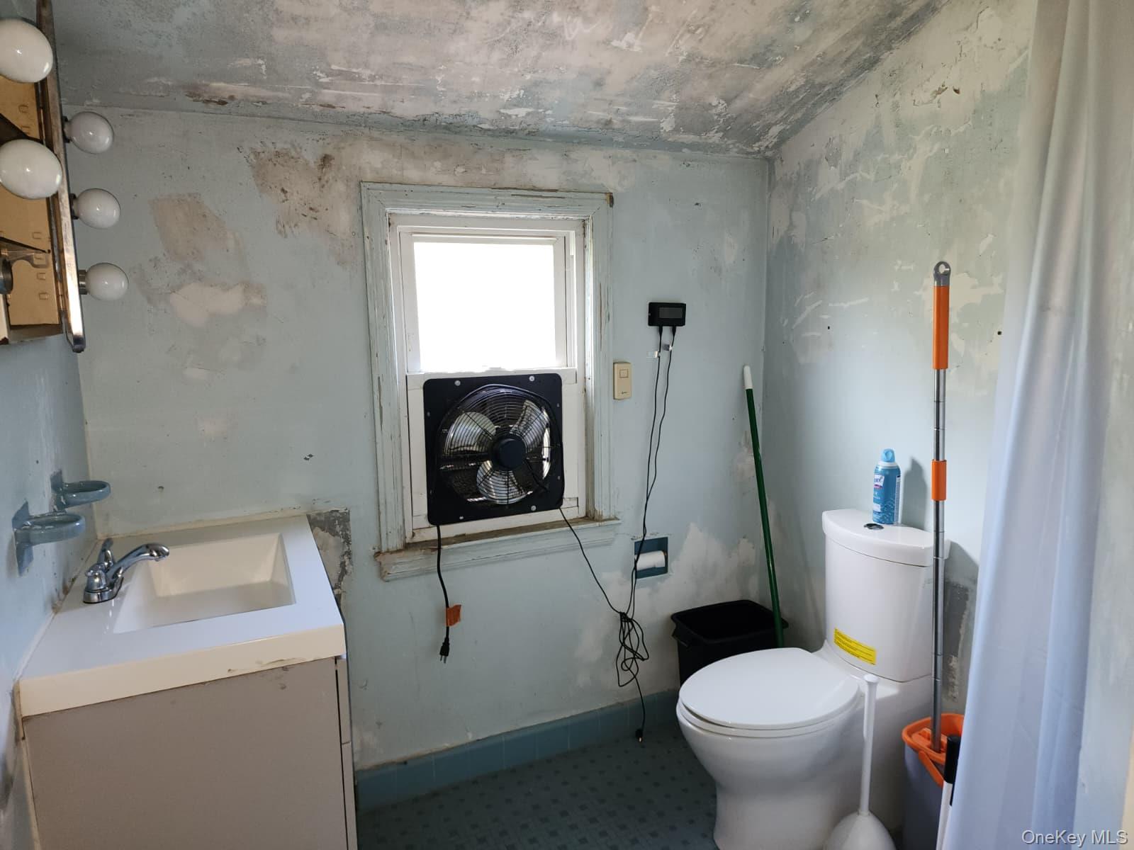 156 Brookside Ave. Property Photo 15