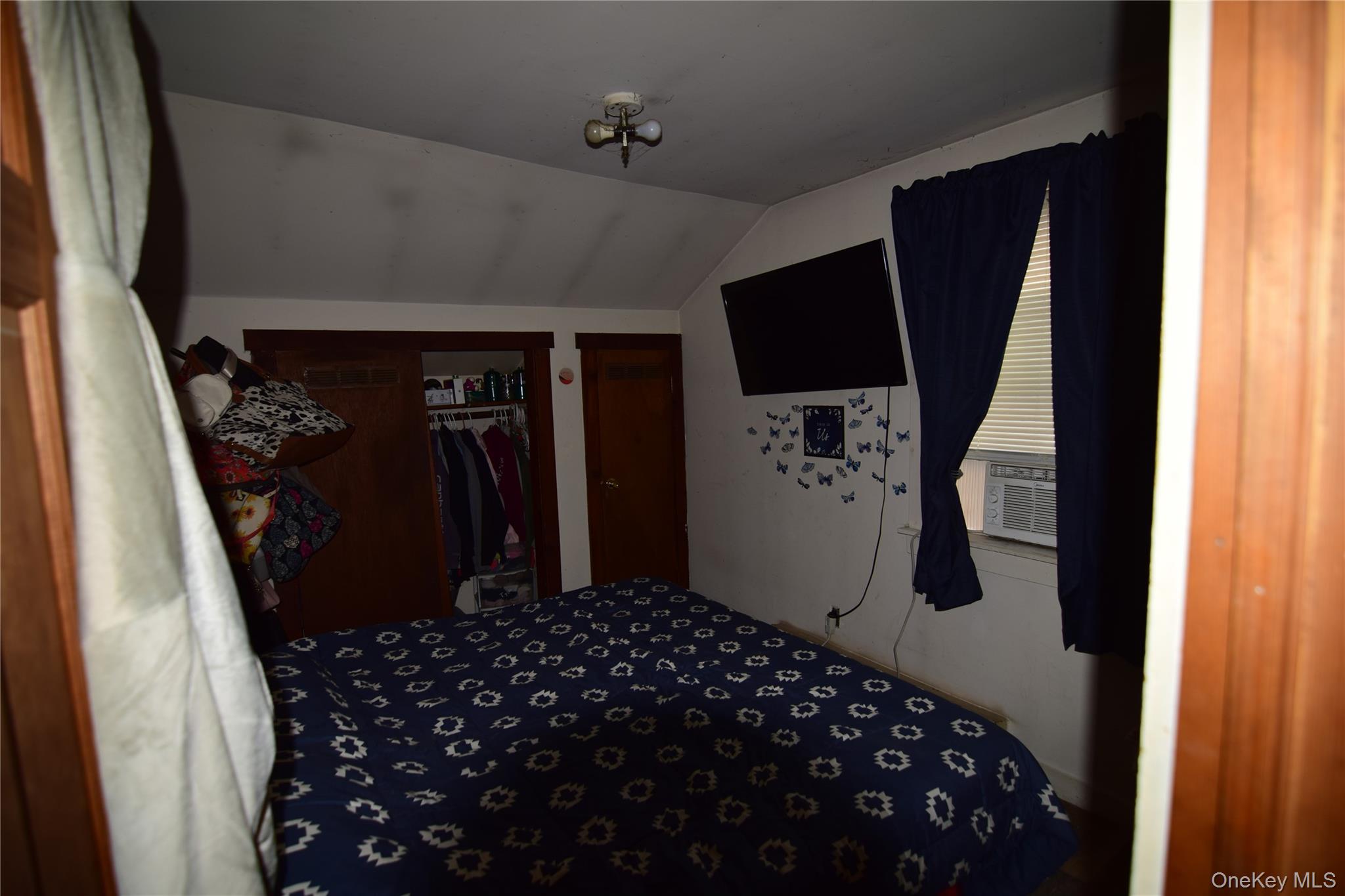 460 Cold Spring Property Photo 8