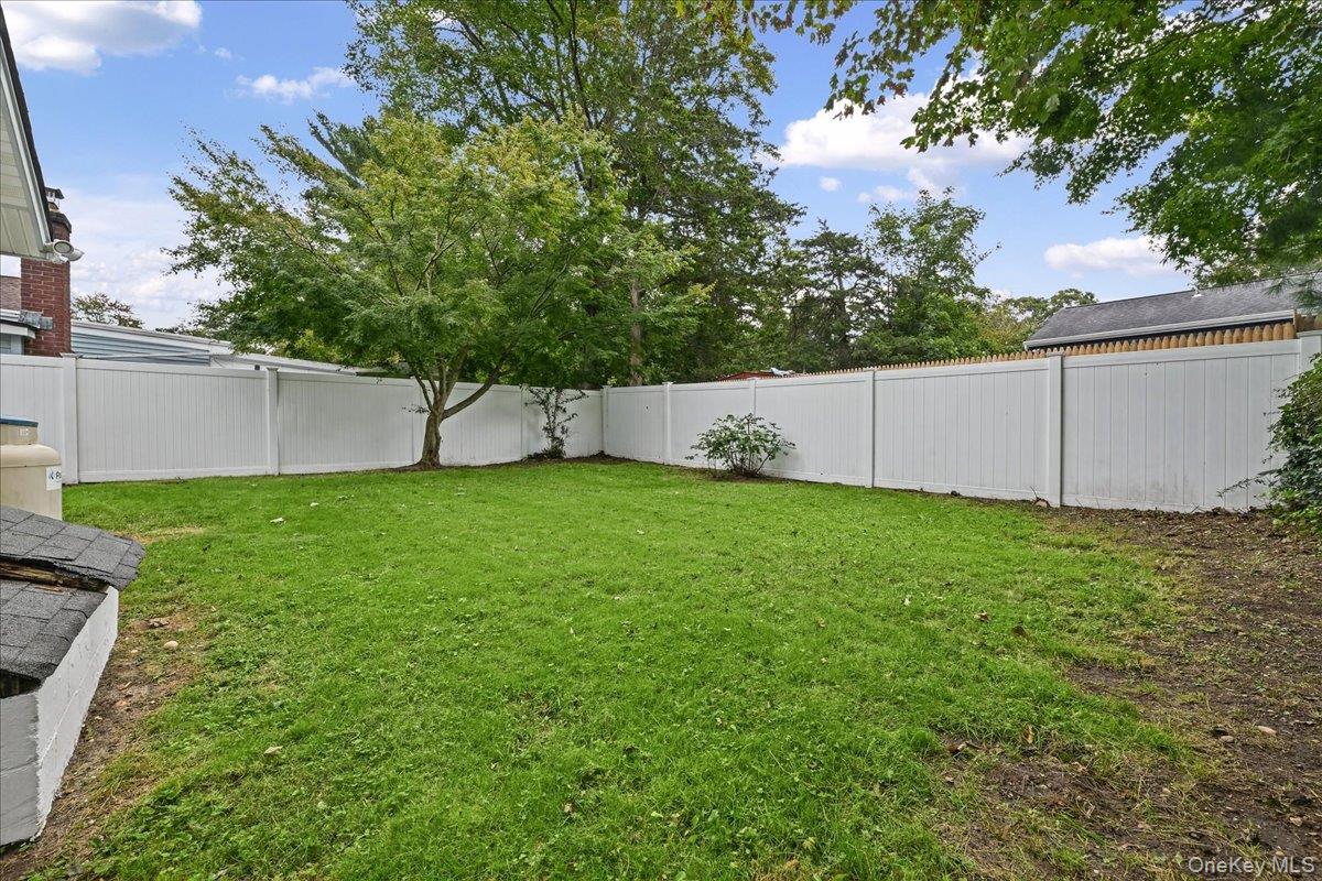 14 Corona Road Property Photo 28