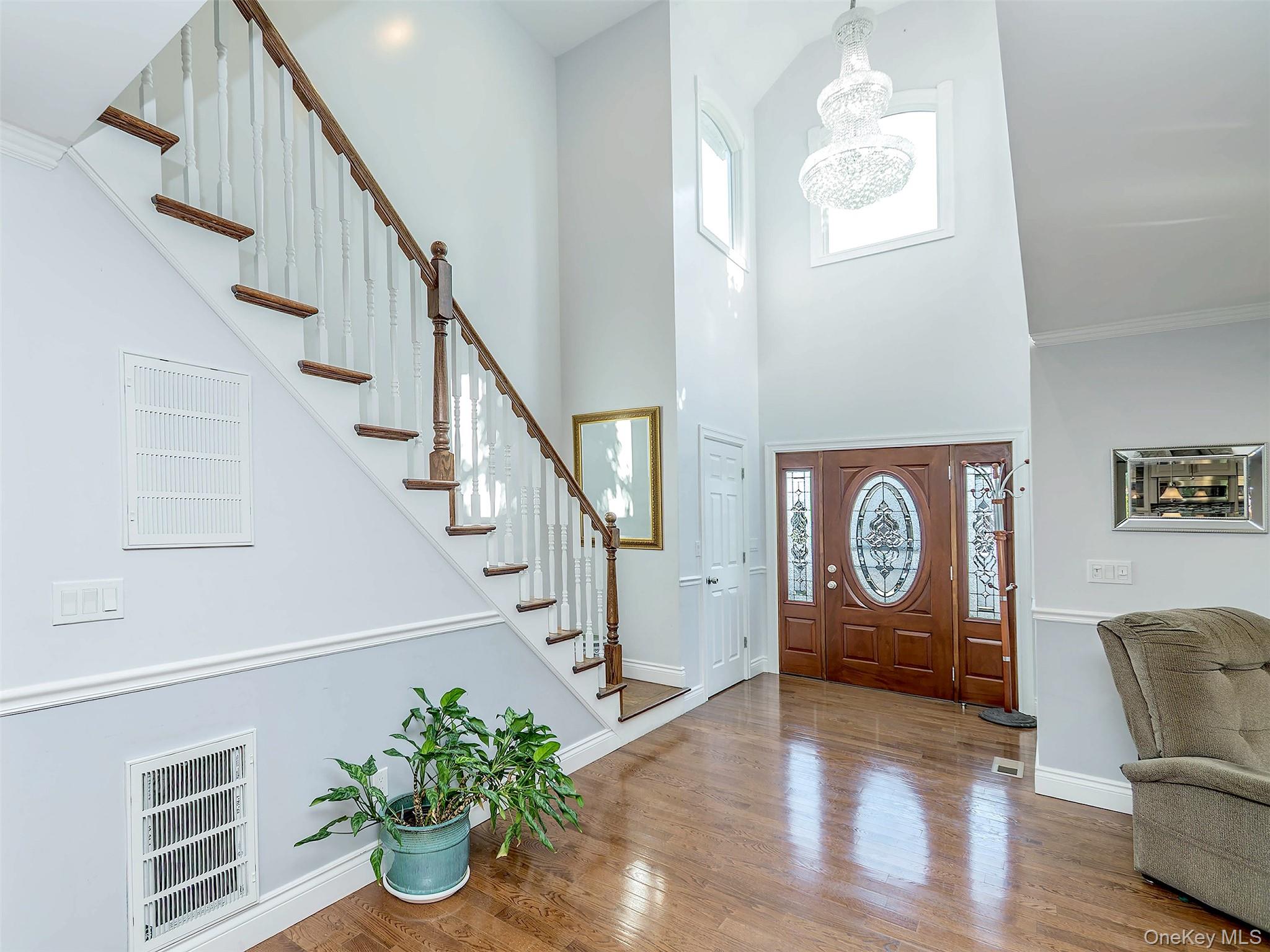 752 Kensington Court Property Photo 2