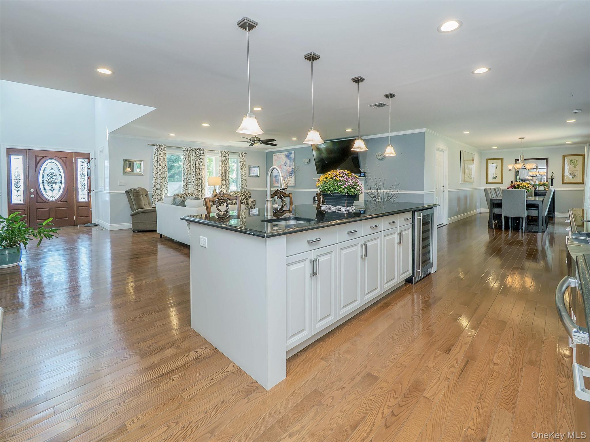 752 Kensington Court Property Photo 10