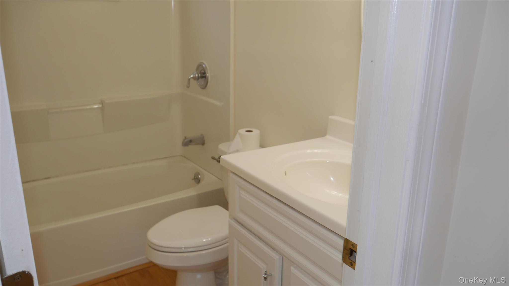 300 Ketchamtown Road C8 Property Photo 11