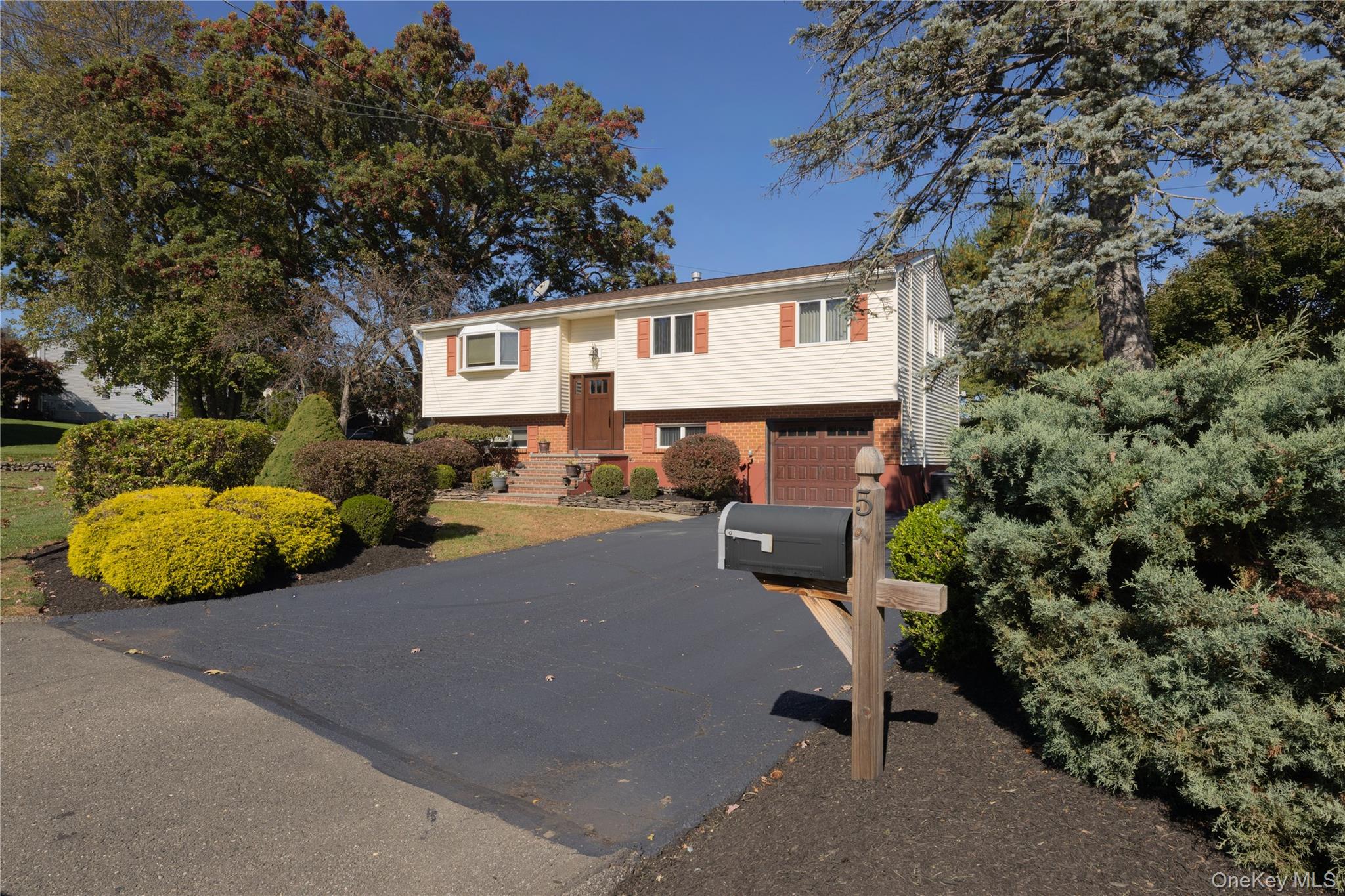 5 Gurnee Drive Property Photo 26