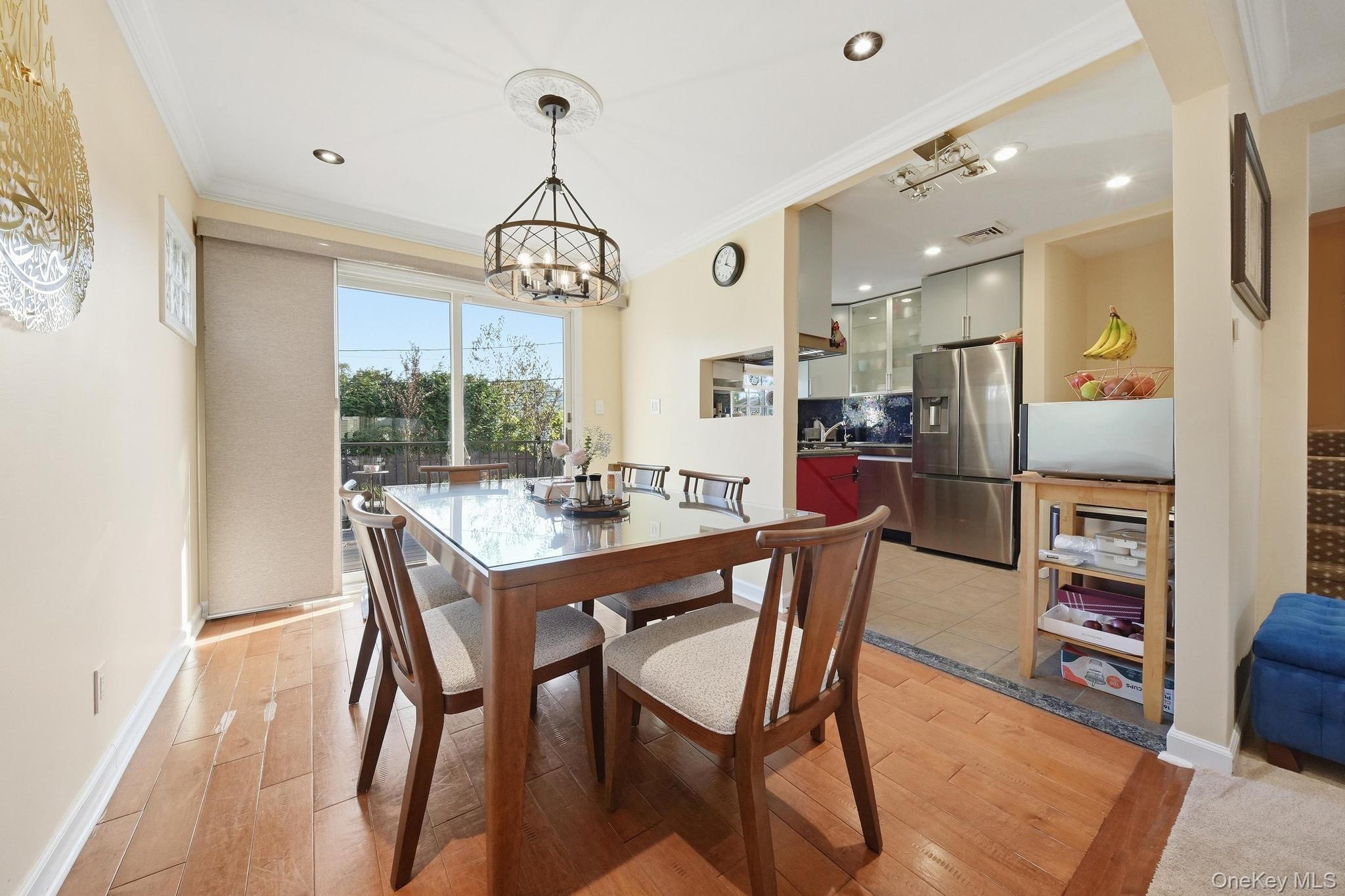 2624 Flower Street Property Photo 14
