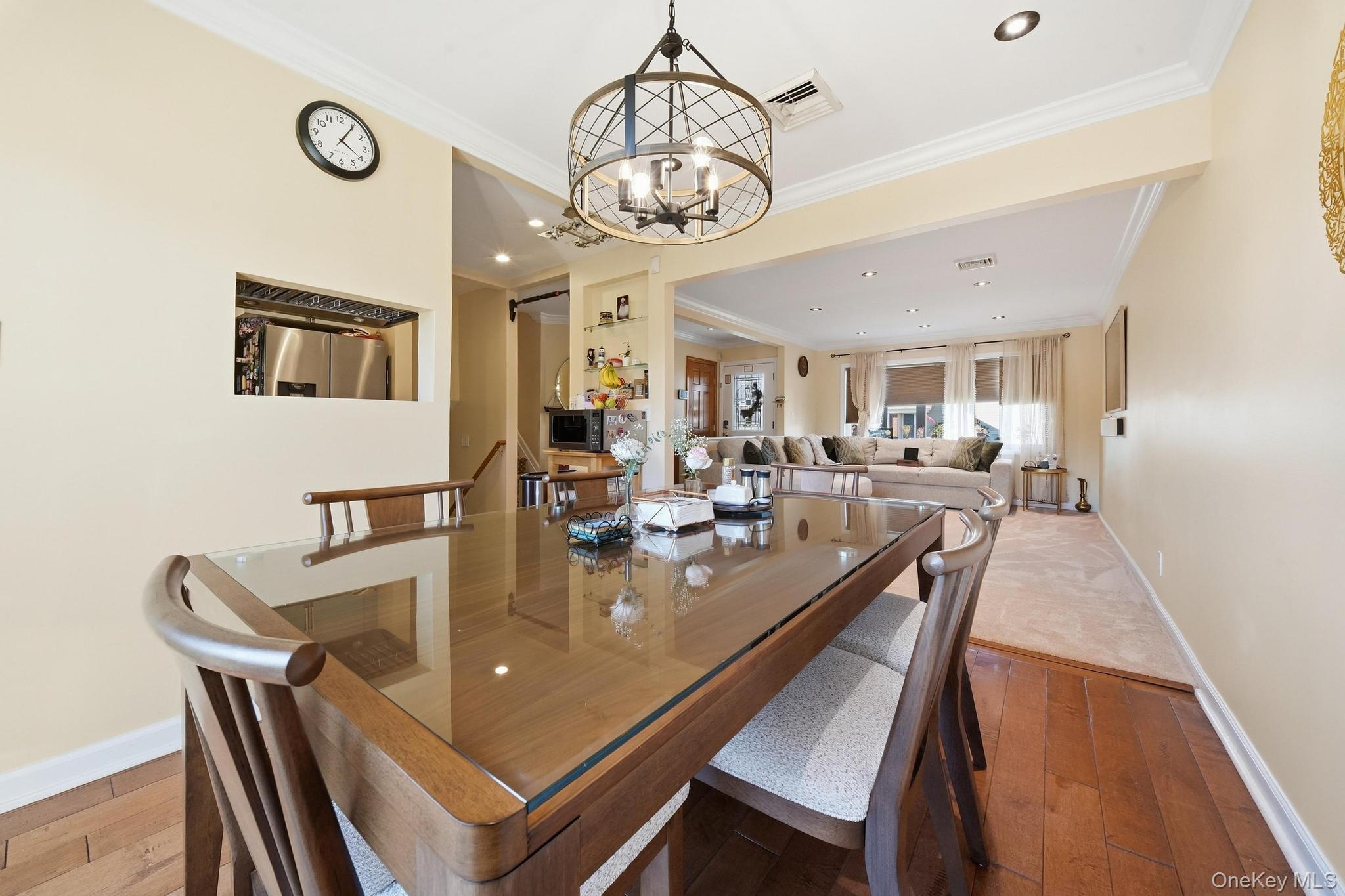 2624 Flower Street Property Photo 15