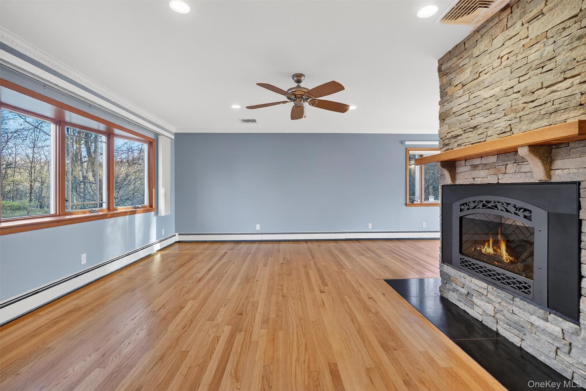 350 Spring Street Property Photo 6