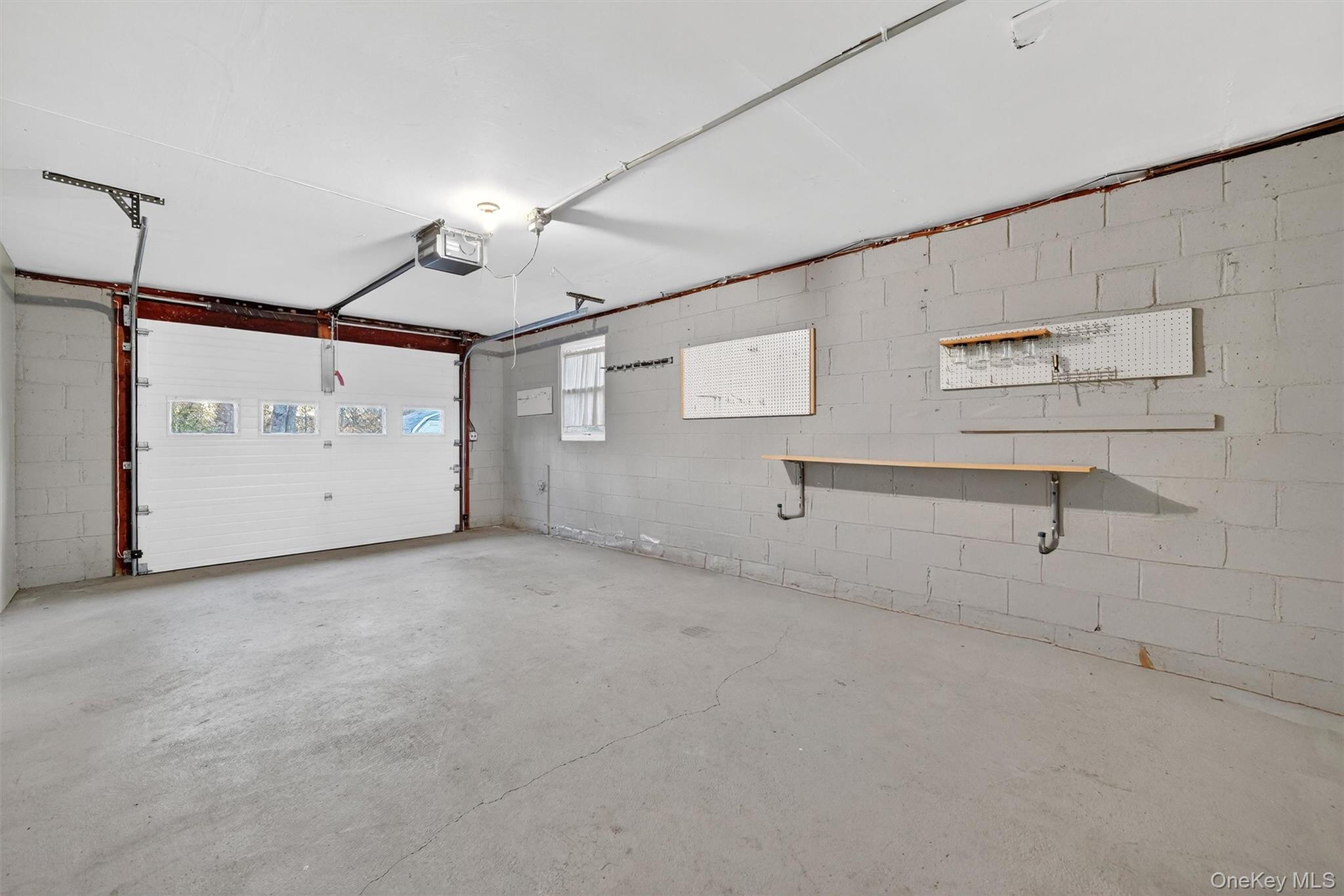 350 Spring Street Property Photo 35