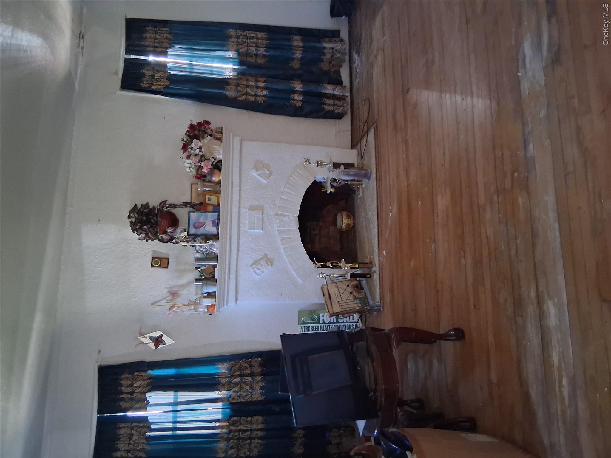 139-23 230th Street Property Photo 4