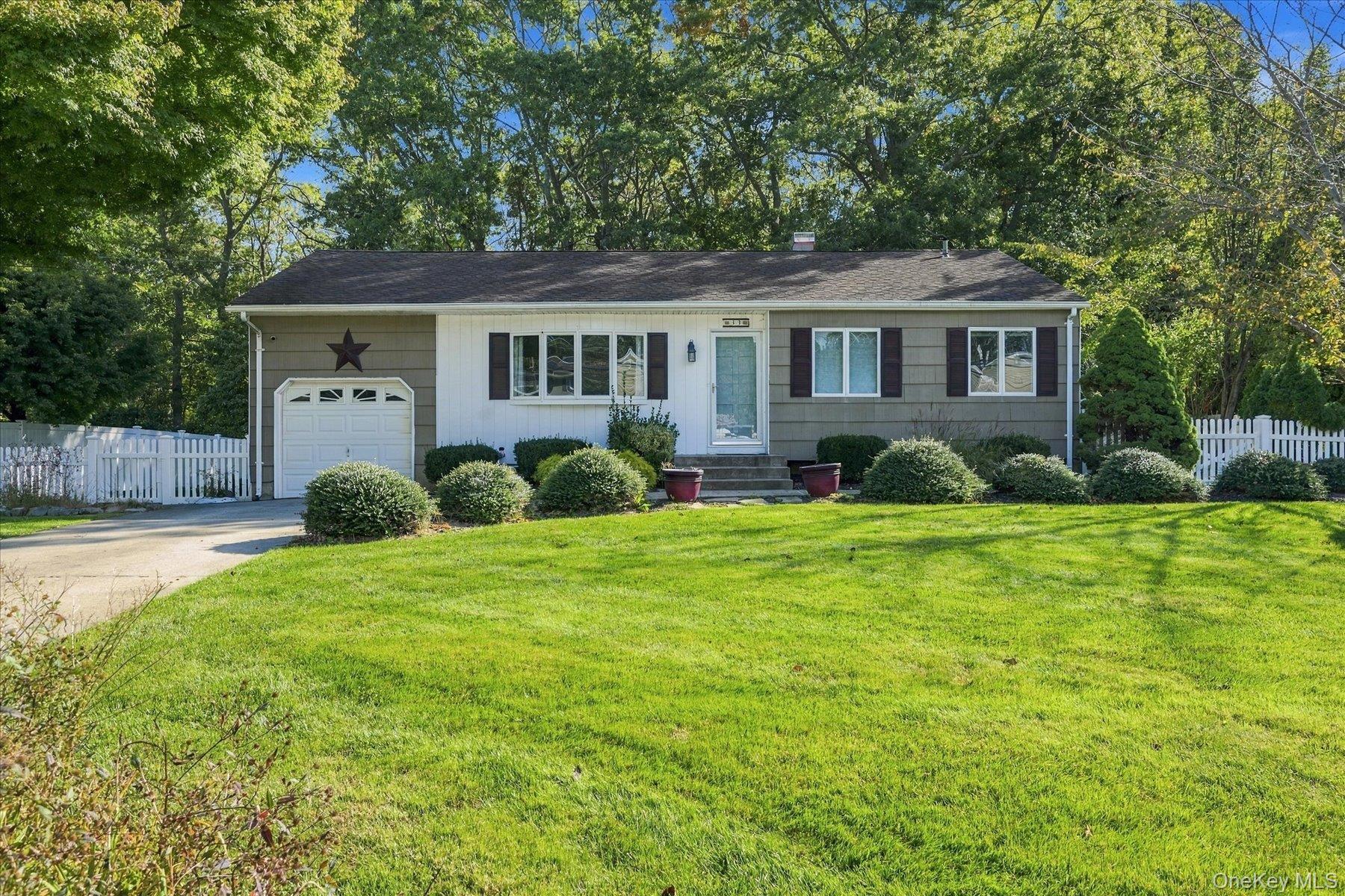 33 Shenandoah Boulevard Property Photo 1