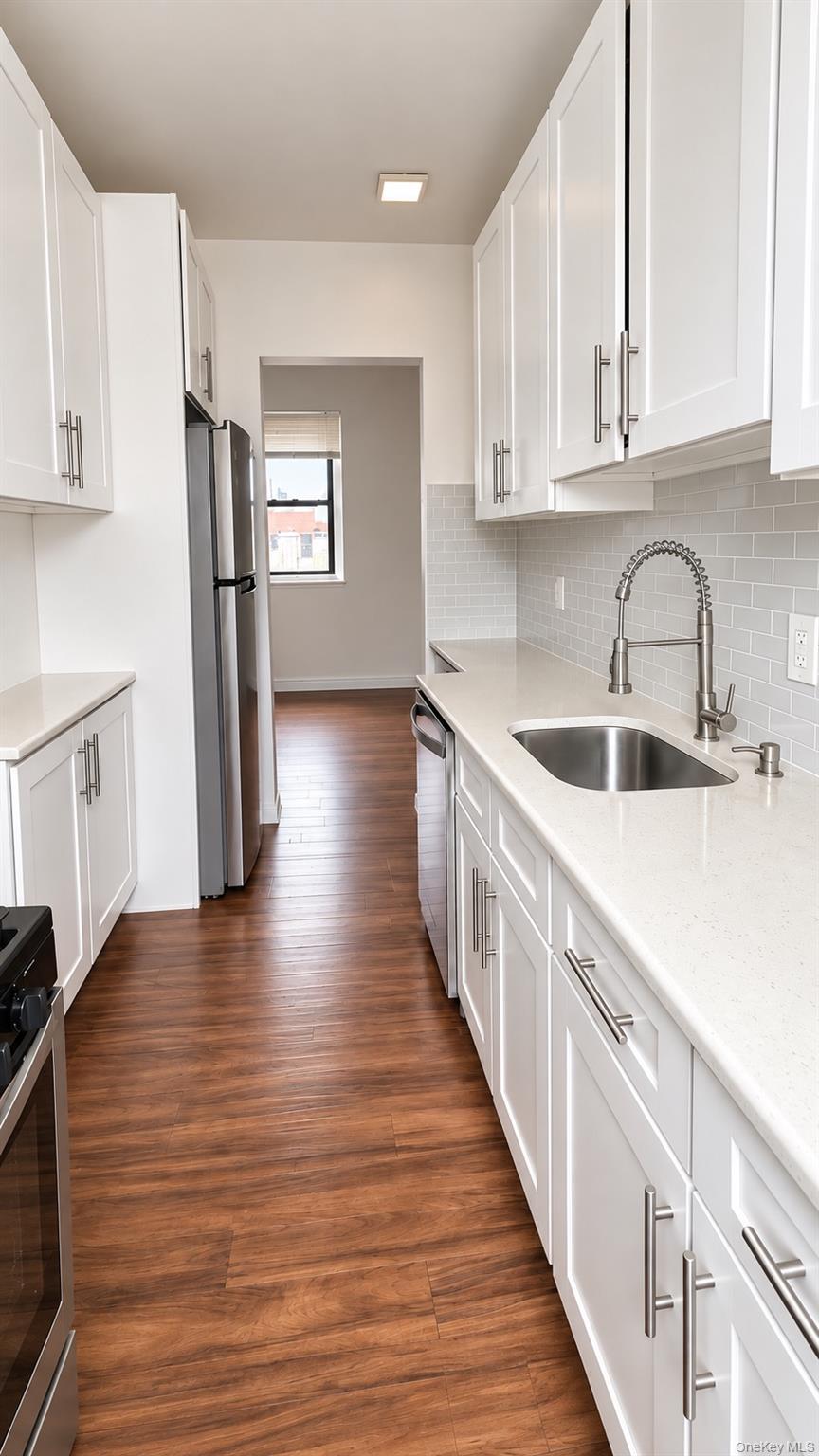 21-78 35th Street 5e Property Photo 7