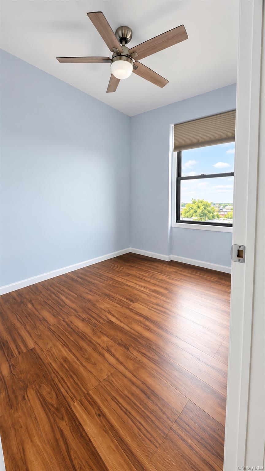 21-78 35th Street 5e Property Photo 11