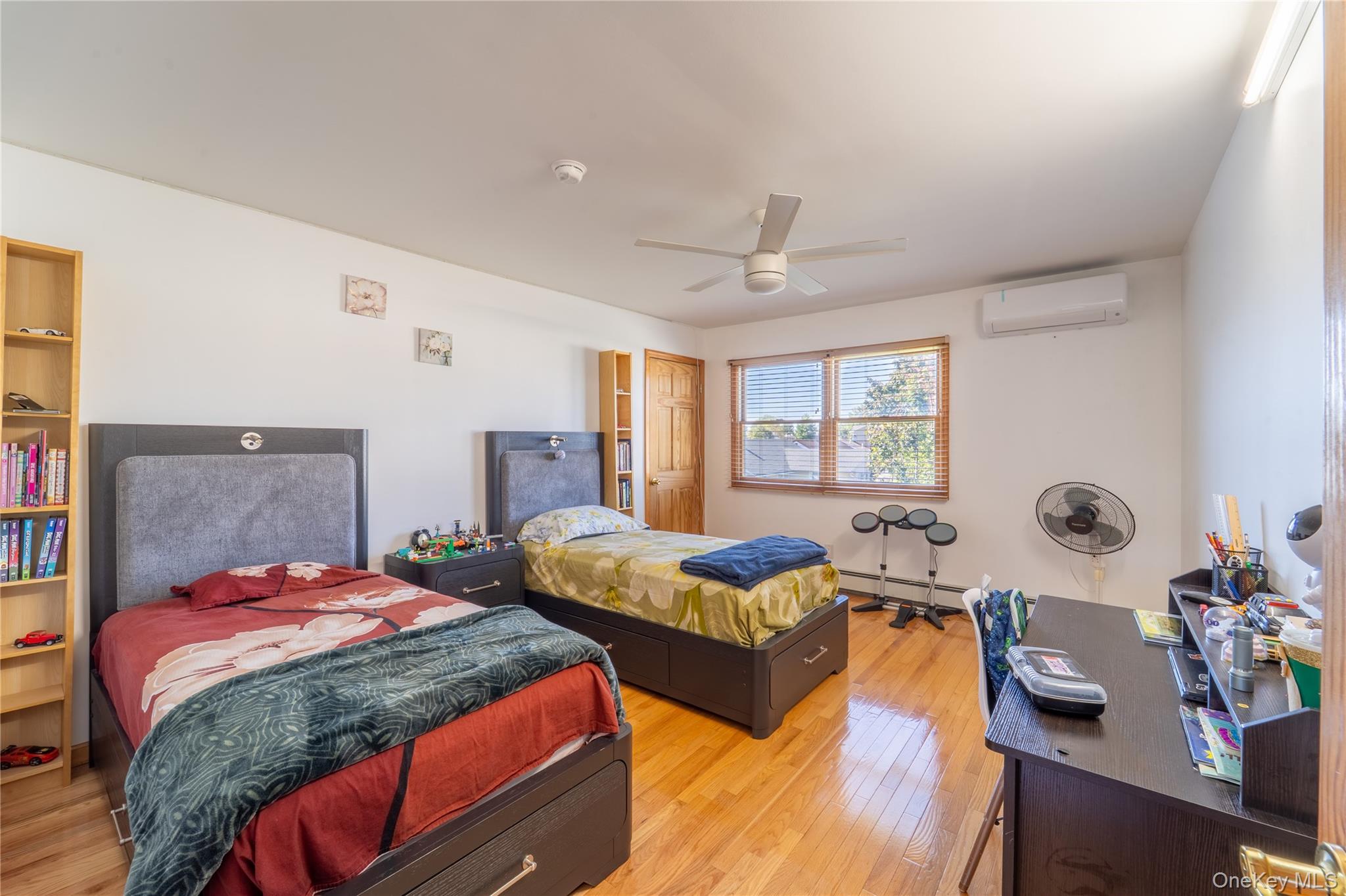 220 Jerusalem Avenue Property Photo 16