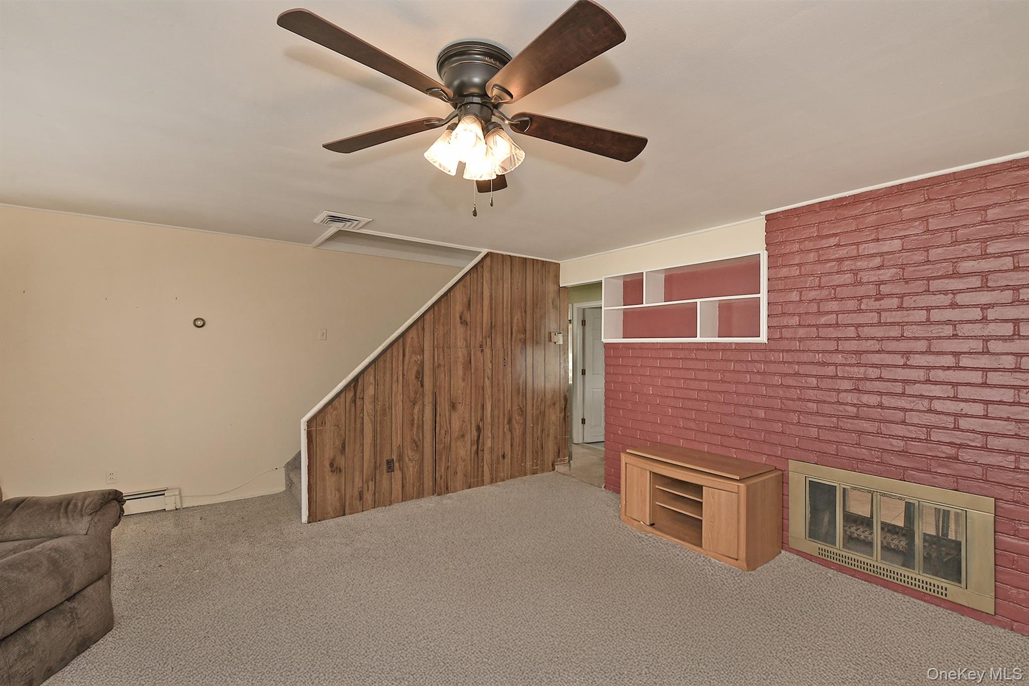 139 Horn Lane Property Photo 8