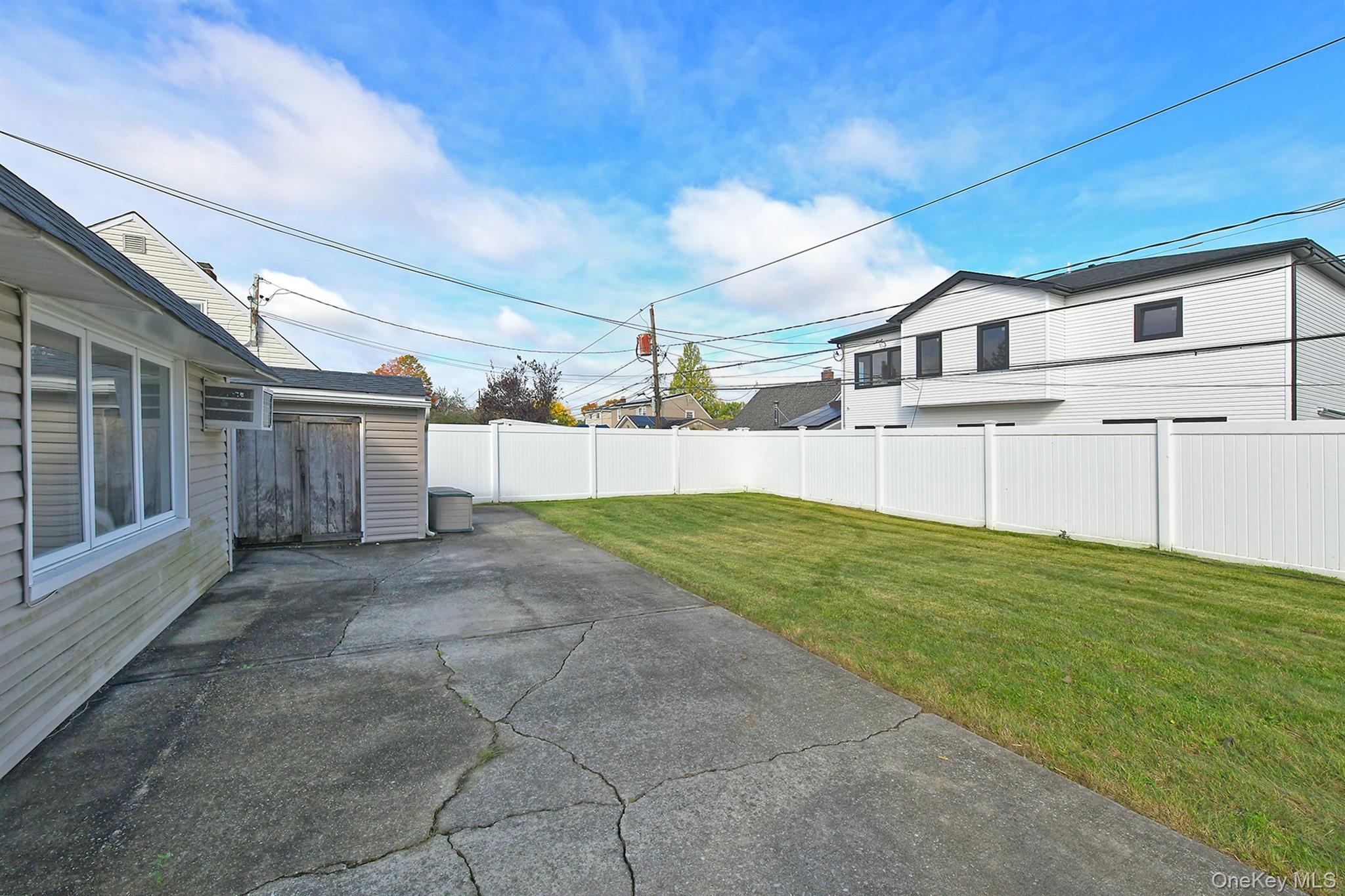139 Horn Lane Property Photo 20