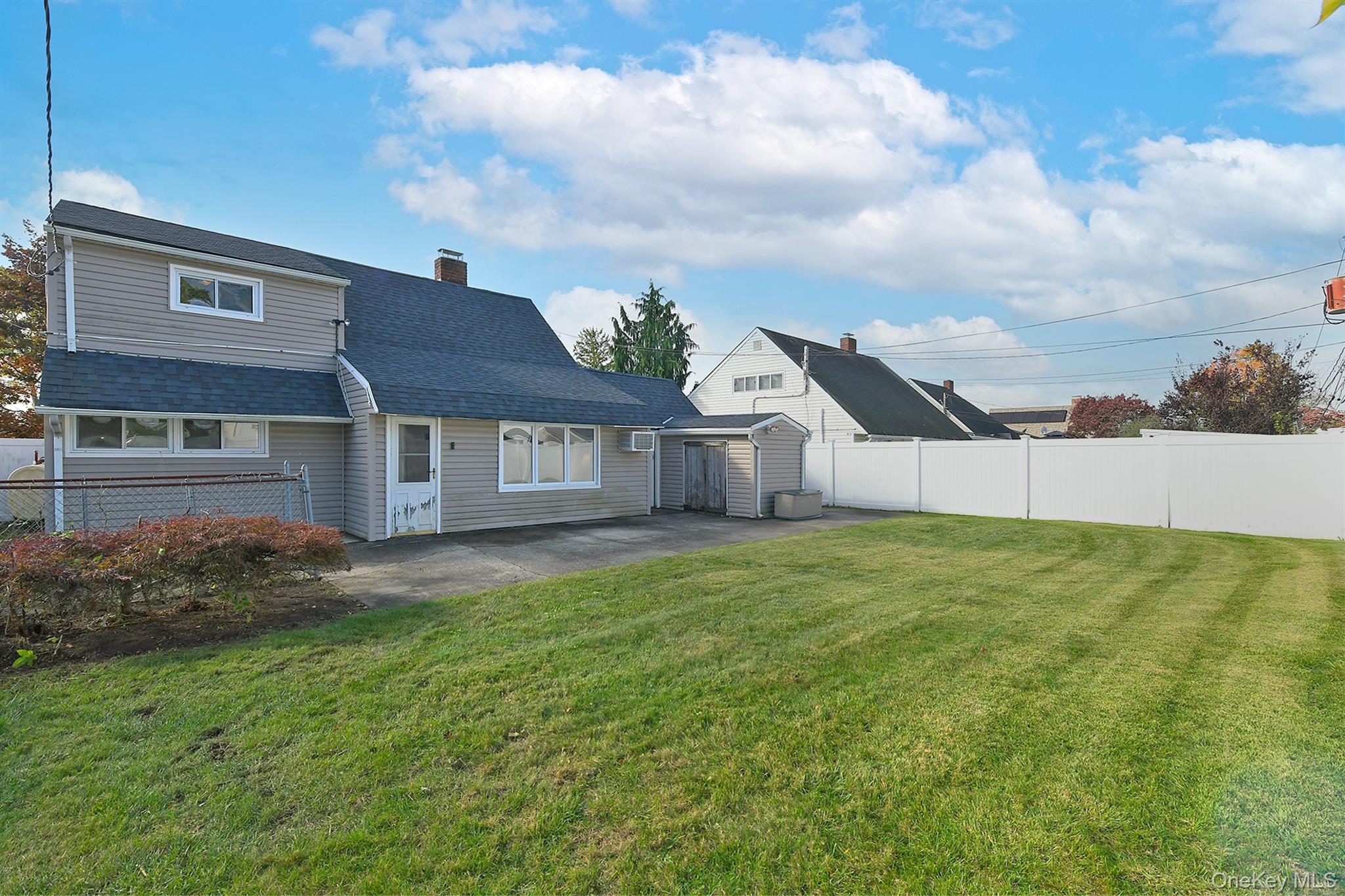 139 Horn Lane Property Photo 21