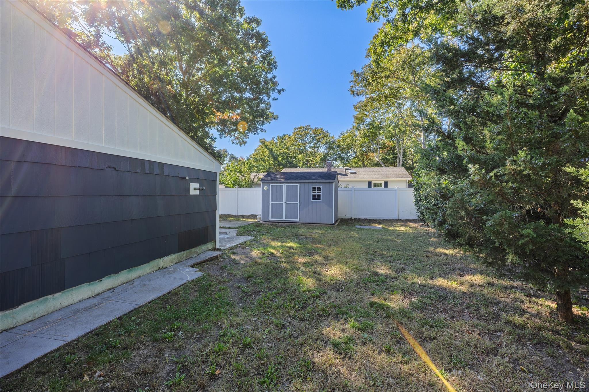 10 Nesaquake Trail Property Photo 35