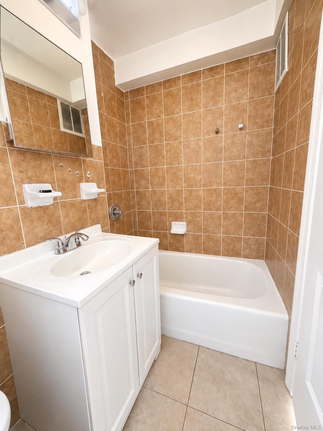 86-16 60th Avenue 3c Property Photo 5