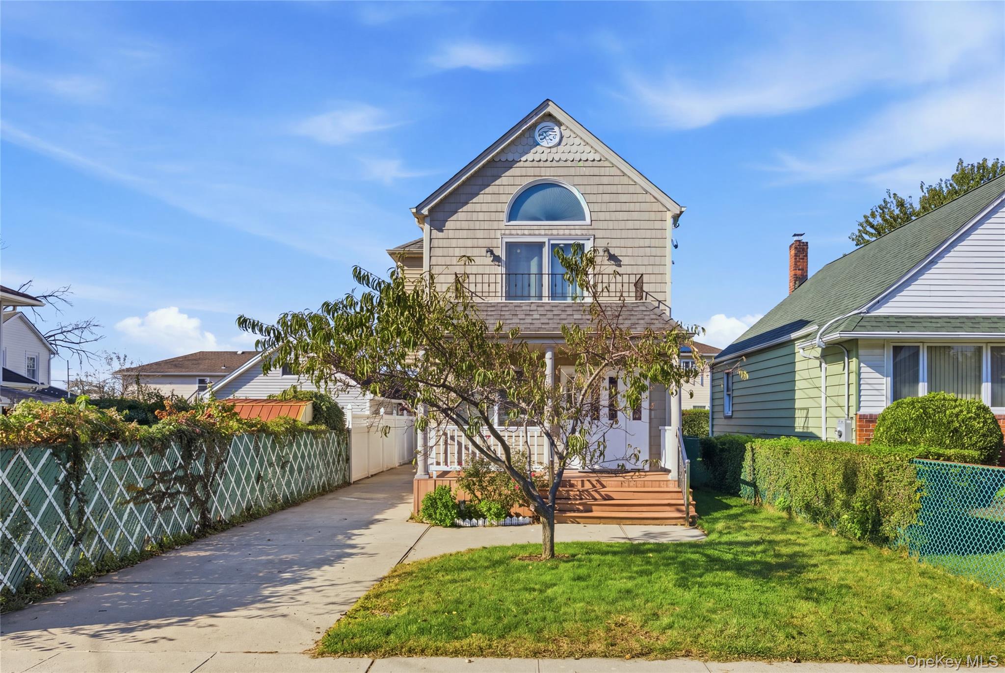 33 3rd Avenue Property Photo 1